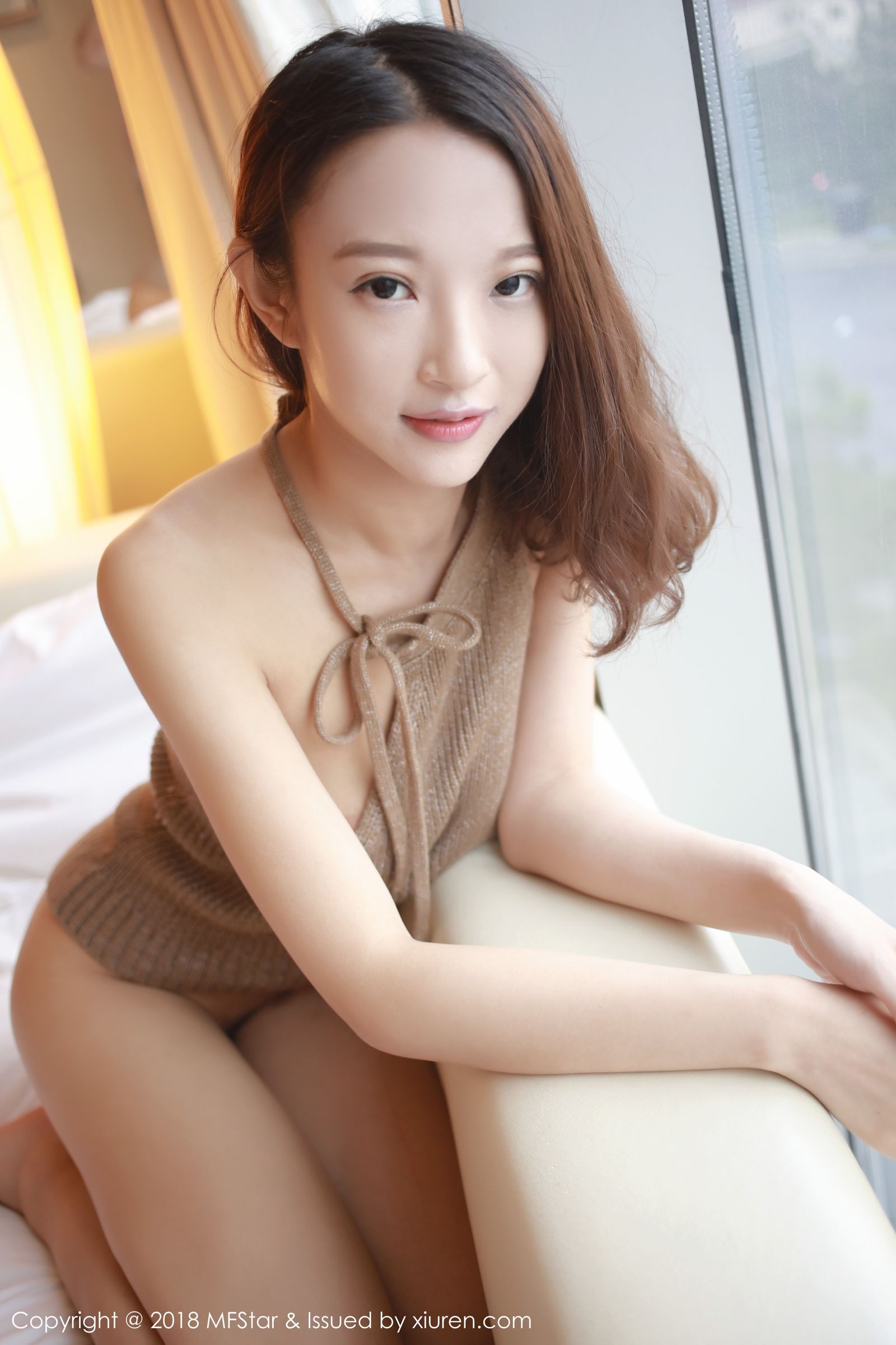 栗子的新春祝福 黑色吊带与内衣