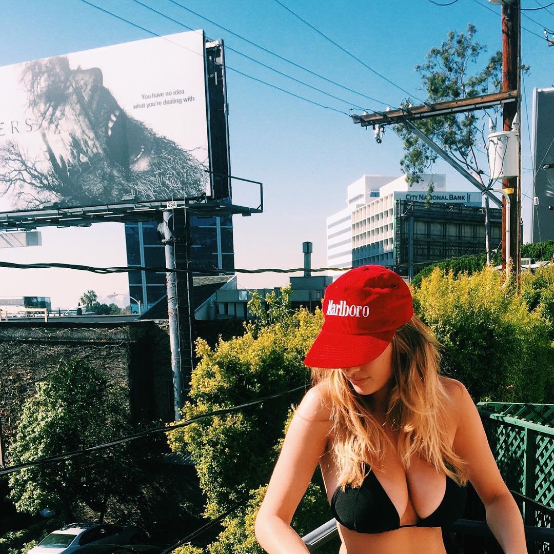 Lindsey Kevitch- 魔鬼般身材的御姐模特儿