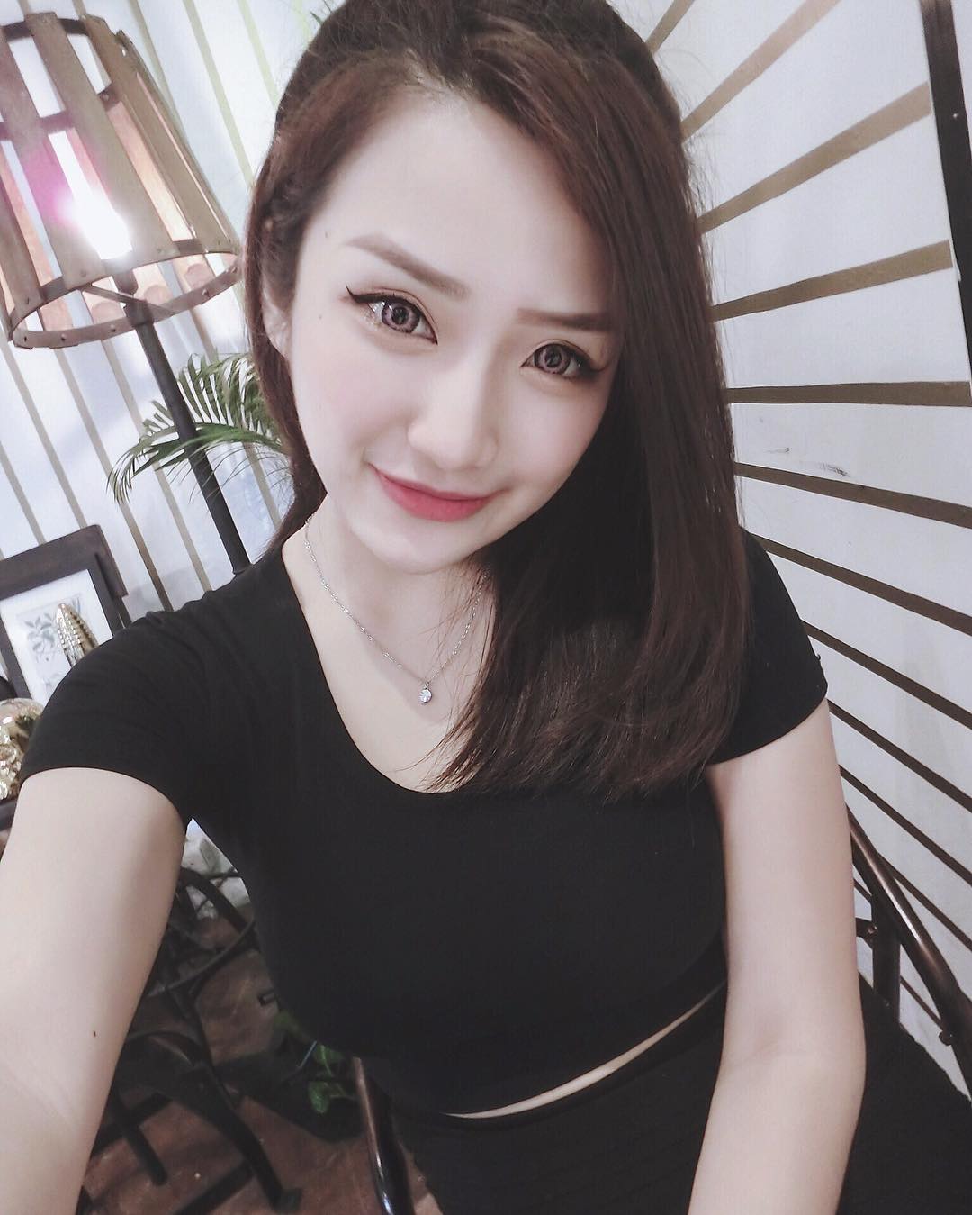 邱筠净Gina- 好不科学的逆天身材