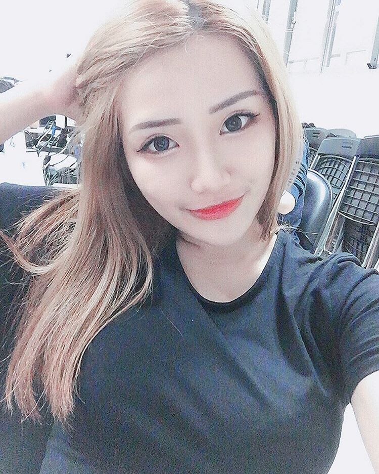 邱筠净Gina- 好不科学的逆天身材