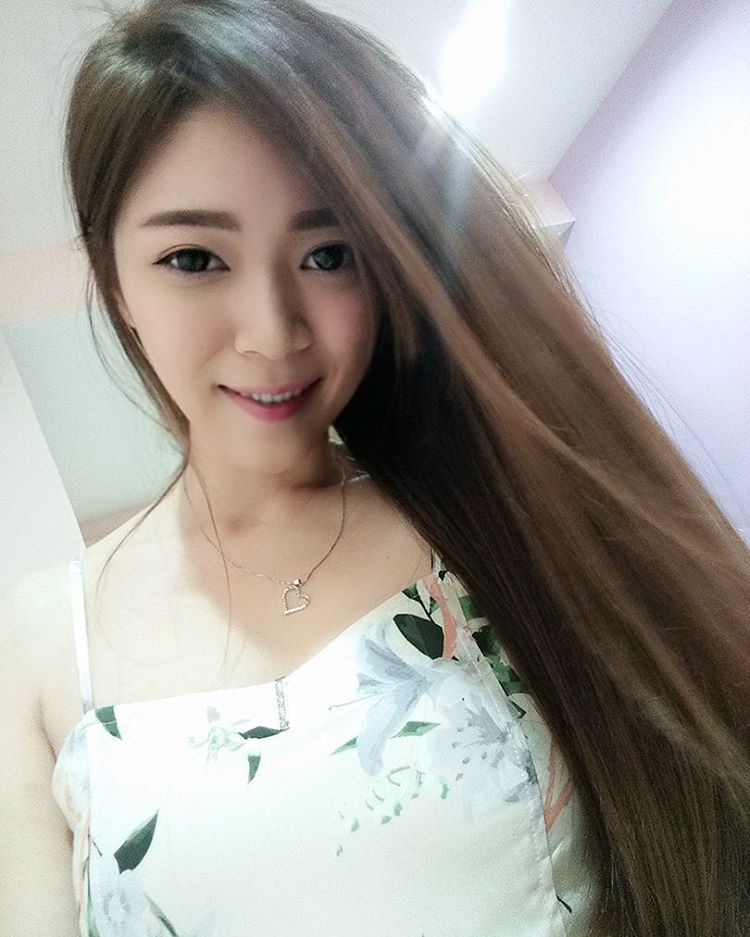 梁美君Mii Kuan- 「大马侯佩岑」美胸照超犯规