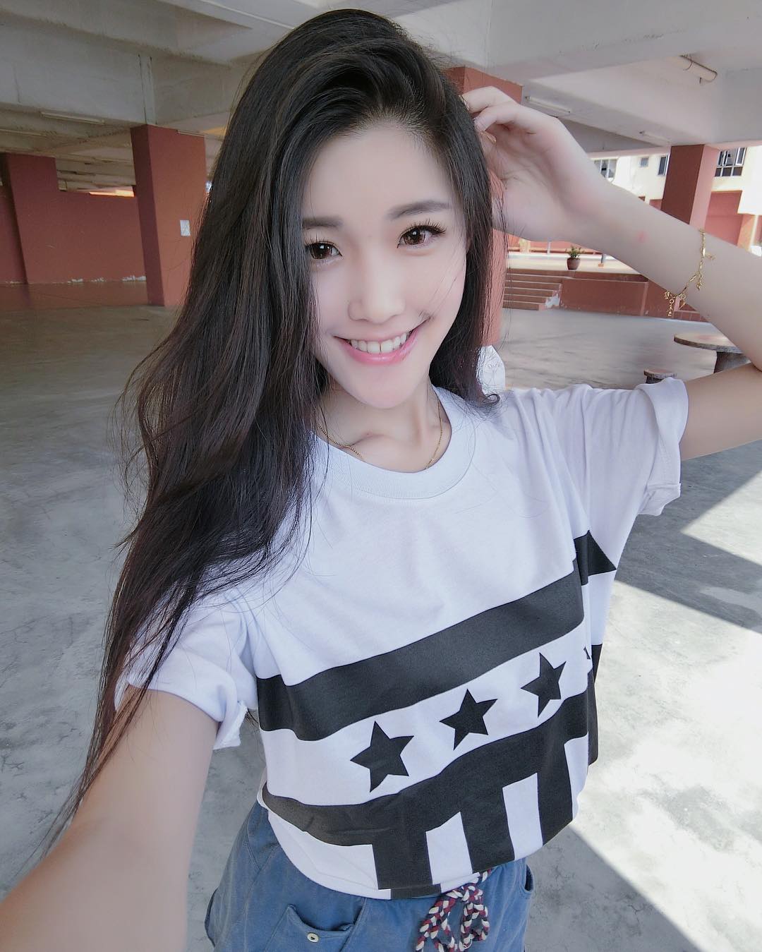 Ivy Kuang- 甜死人的治愈笑容
