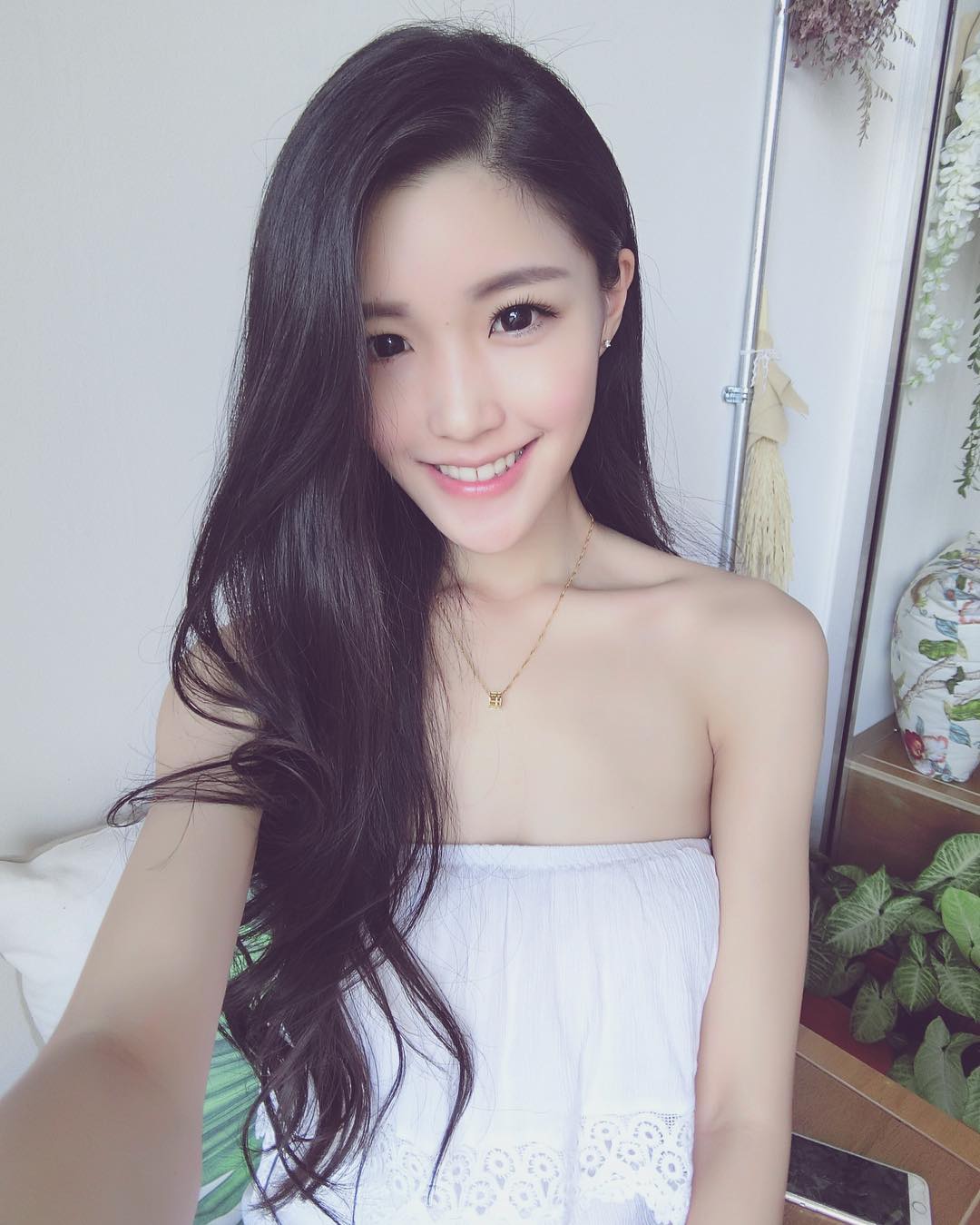 Ivy Kuang- 甜死人的治愈笑容