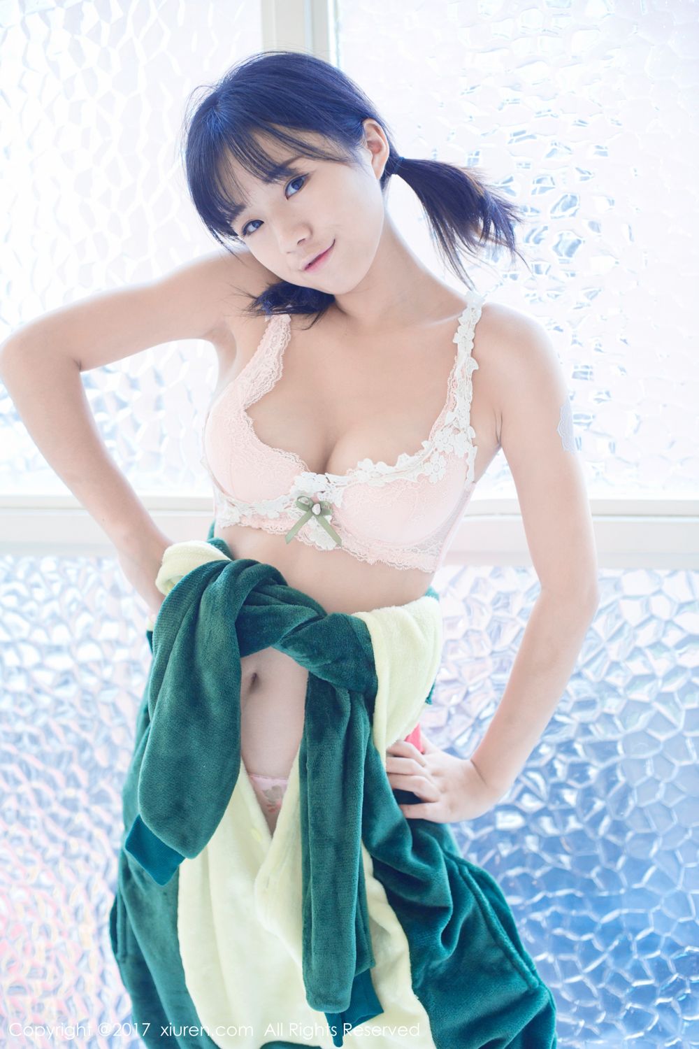 稚气未脱仓井优香 小恐龙睡袍比基尼