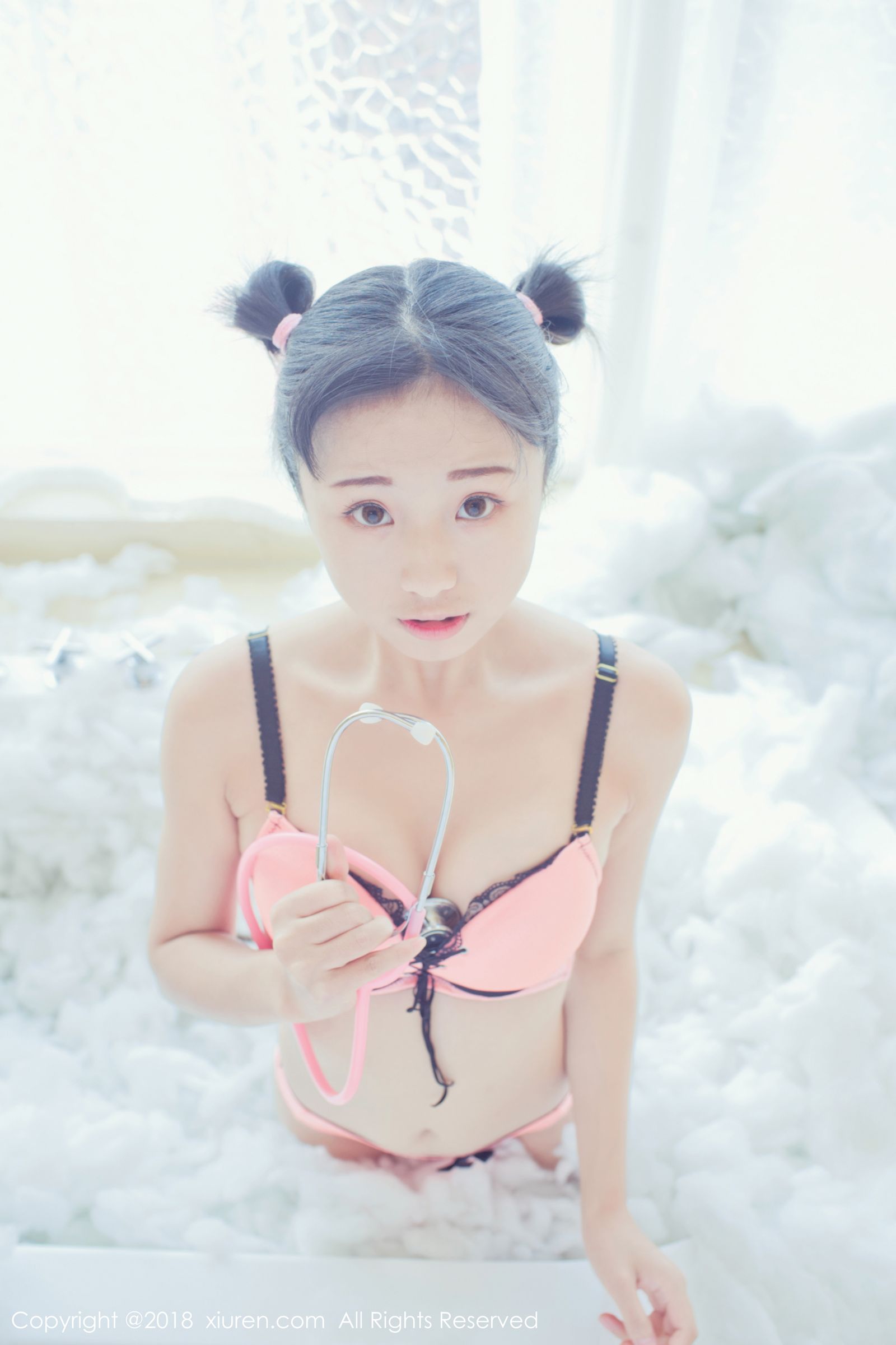 日系美女仓井优香 粉色内衣与听诊器