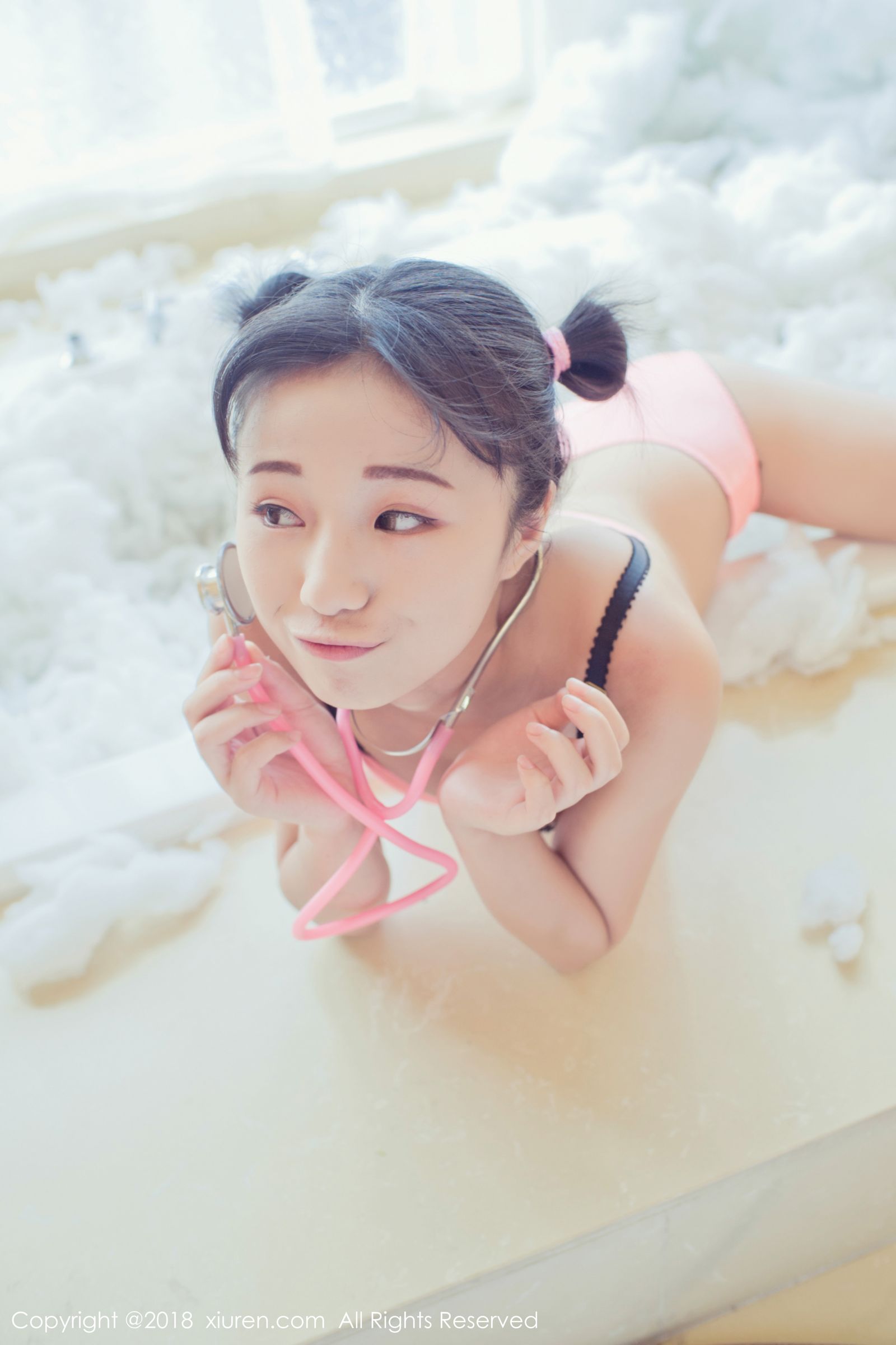 日系美女仓井优香 粉色内衣与听诊器