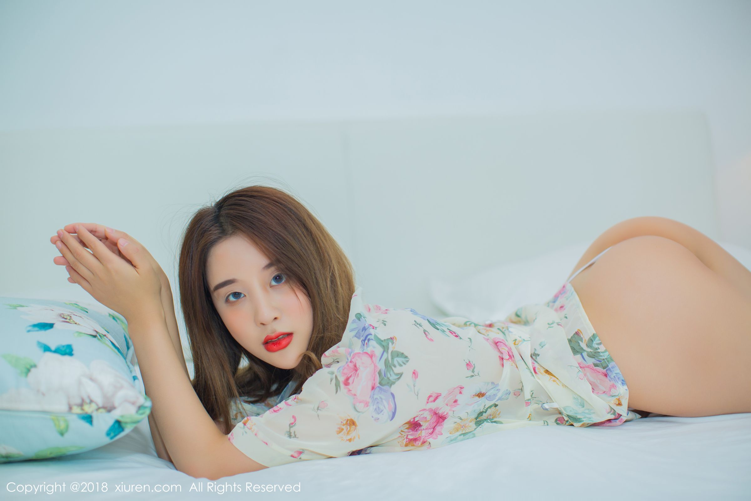 翘臀模特筱慧 优雅绿色长裙