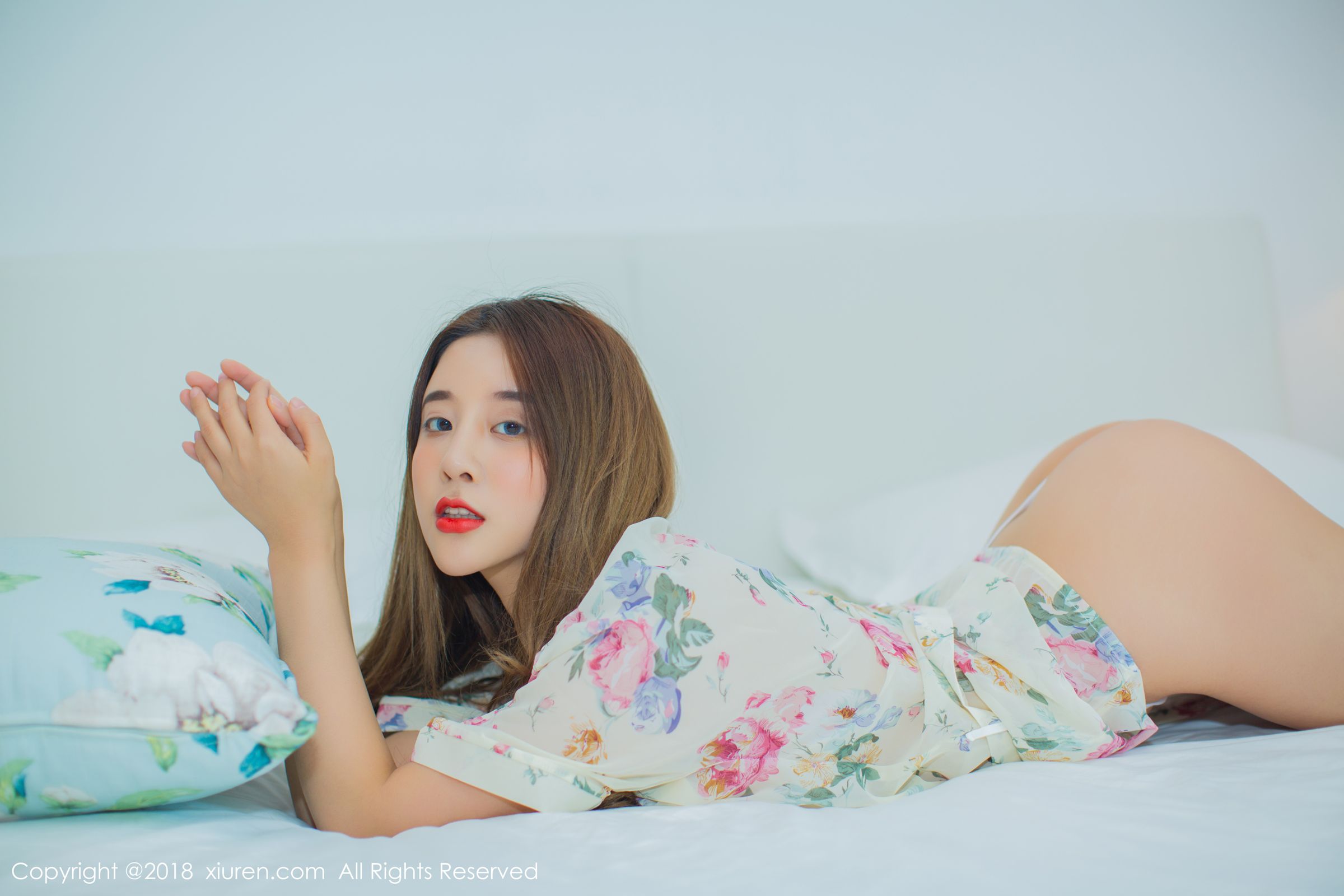 翘臀模特筱慧 优雅绿色长裙