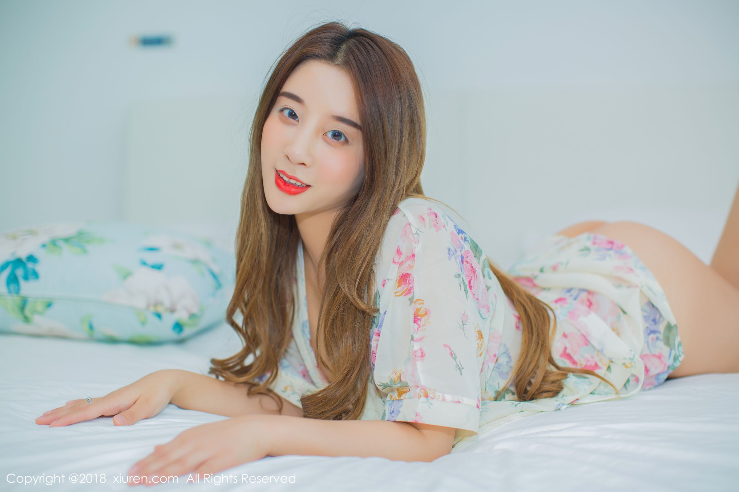 翘臀模特筱慧 优雅绿色长裙