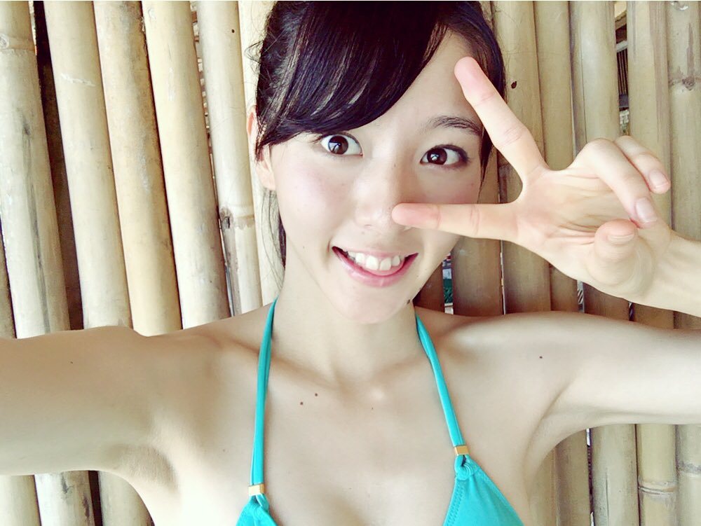 宫原华音- 2012年度三爱泳装形象代言人