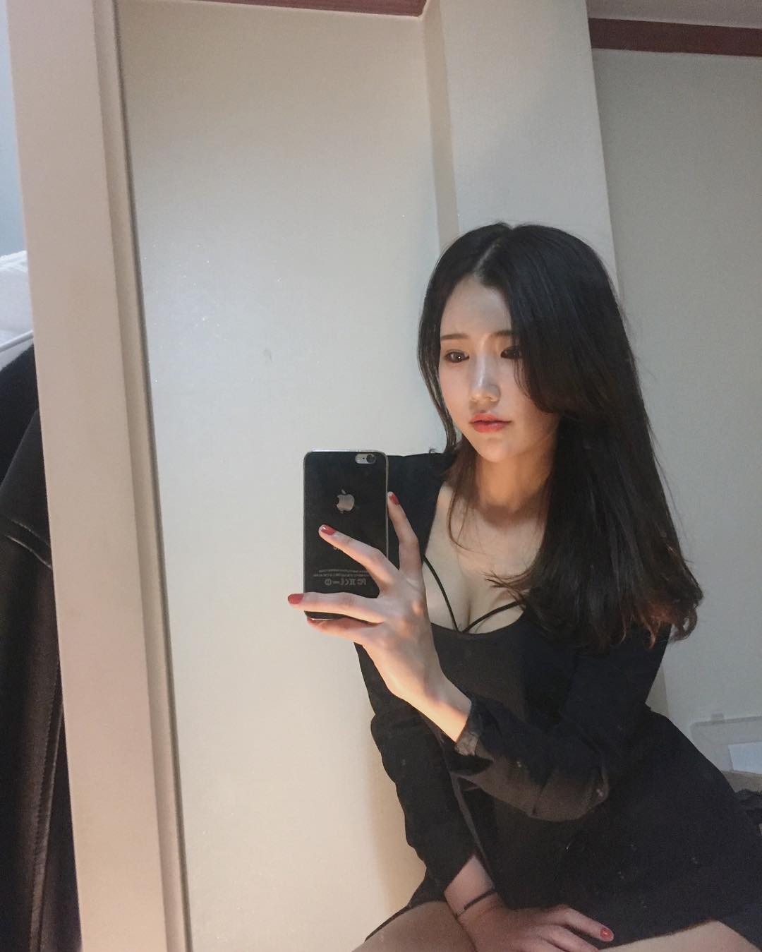 heex.x- 韩国美人优雅自拍照