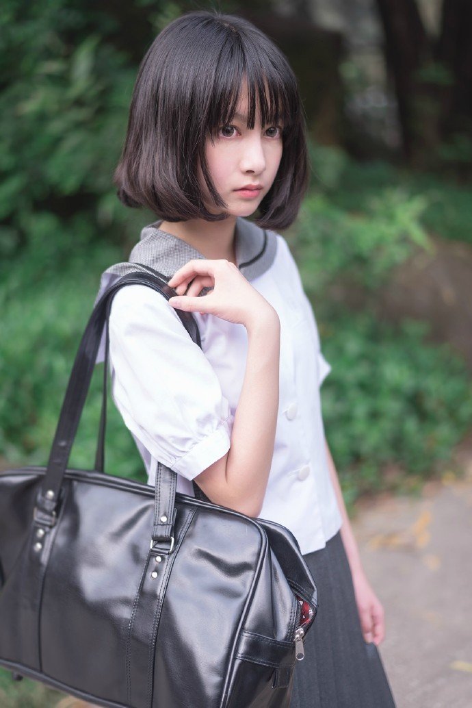 池田七帆- 空灵系美少女Coser写真