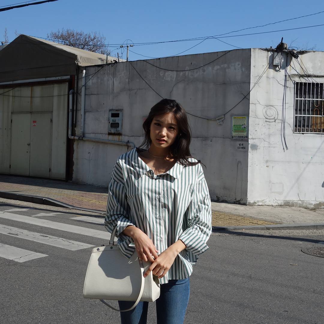 Lee Hee Eun- 笑眼正妹美臀私房写真