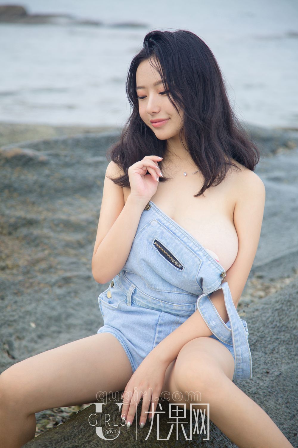 倪叶藤携手艾小青 姐妹花风从海边来
