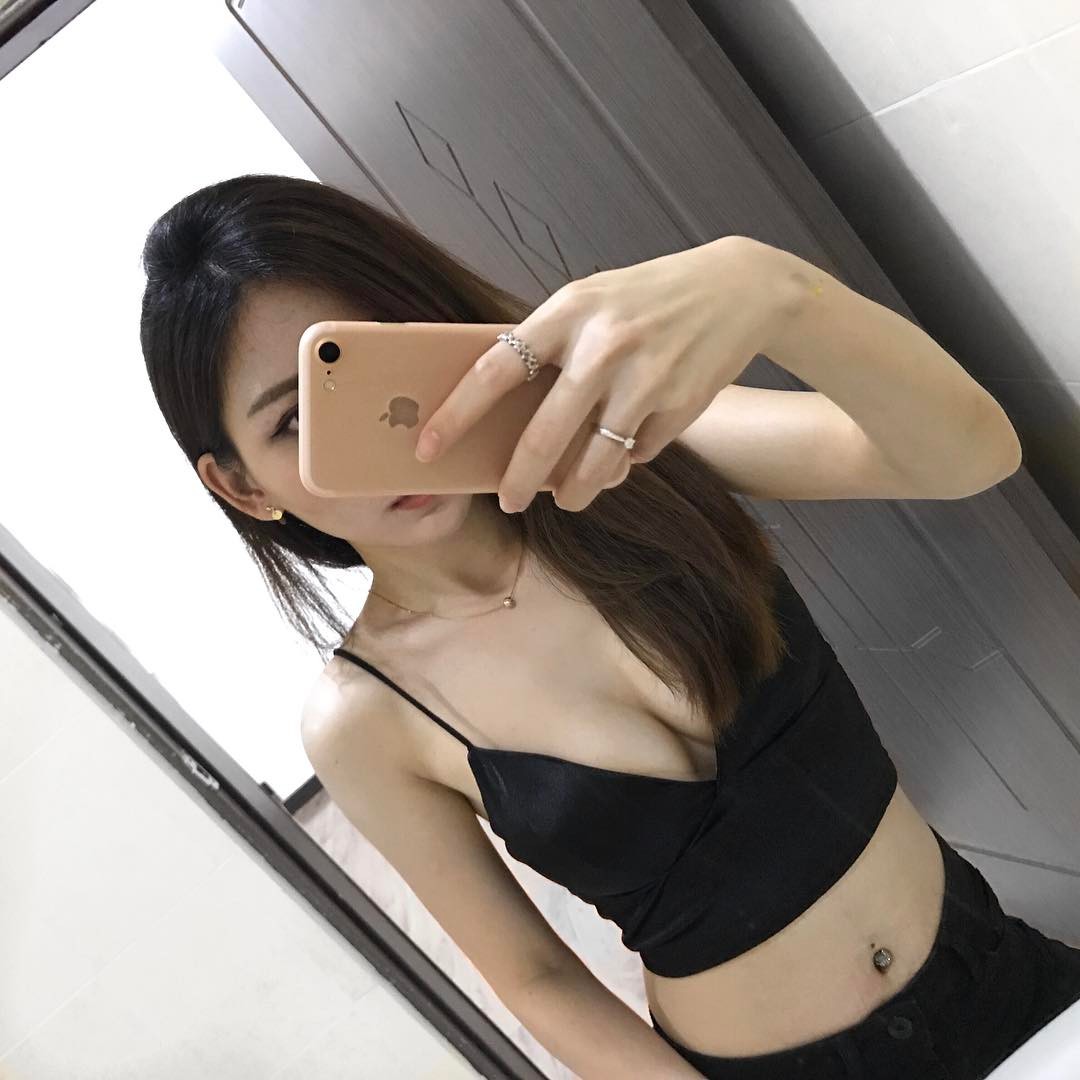 Josephy Li- 大马正妹性感自拍
