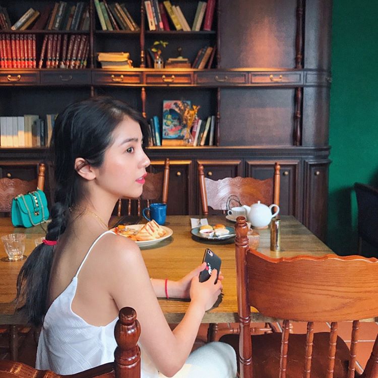 超美混血儿Tia 侧面运动照激似小昆凌