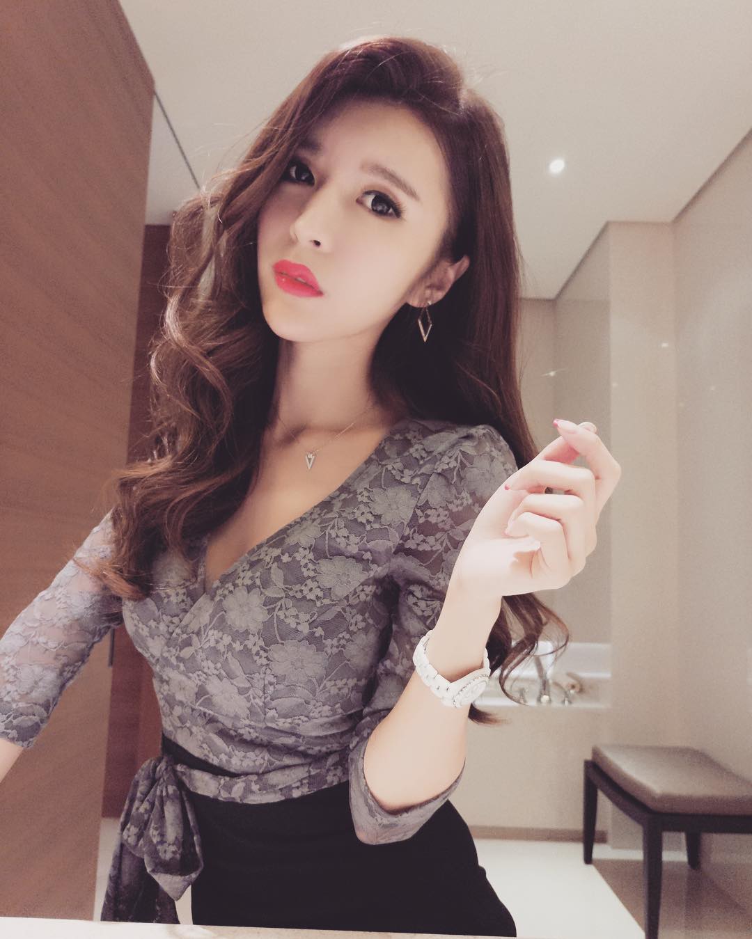 人气网模刘子瑜Vicky 魔鬼身材性感尤物