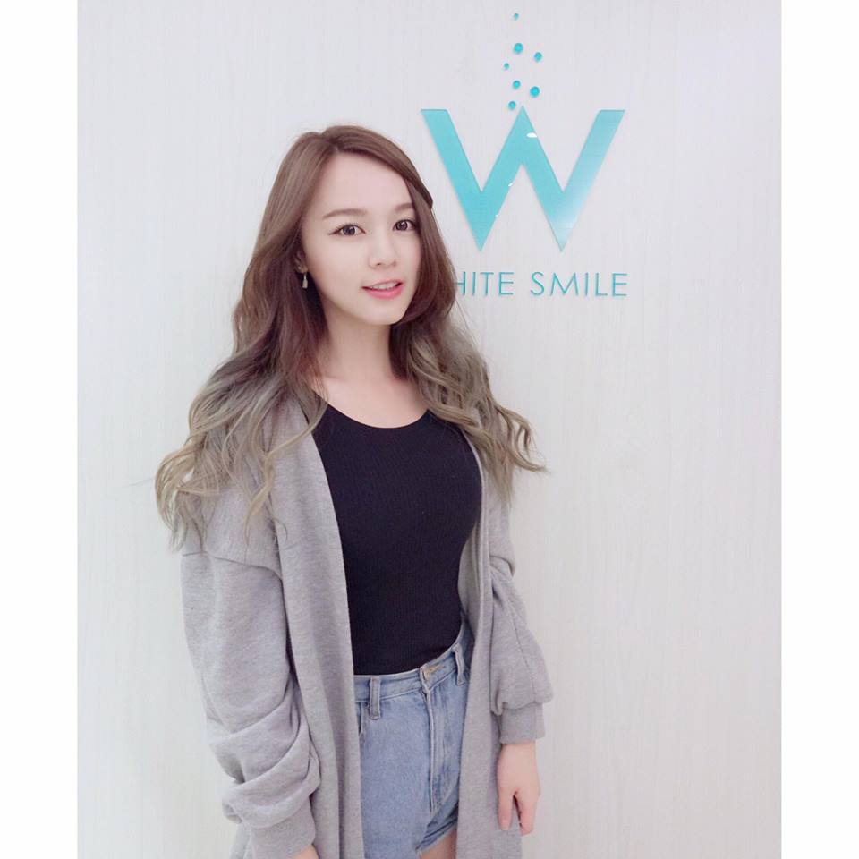 台湾showgirl甜心小亚 养眼妹子私房照