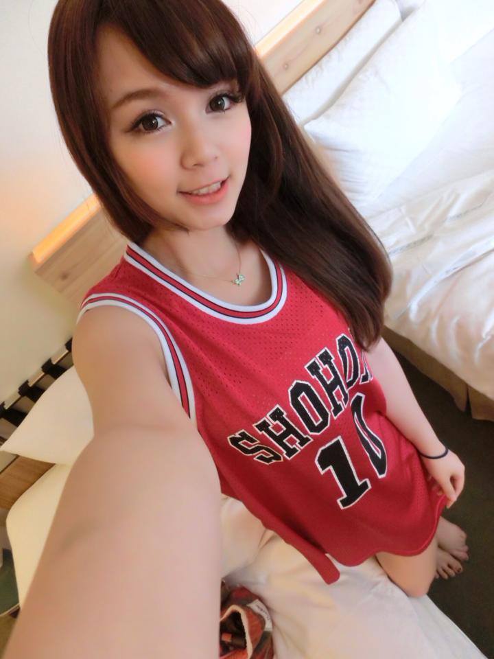 台湾showgirl甜心小亚 养眼妹子私房照