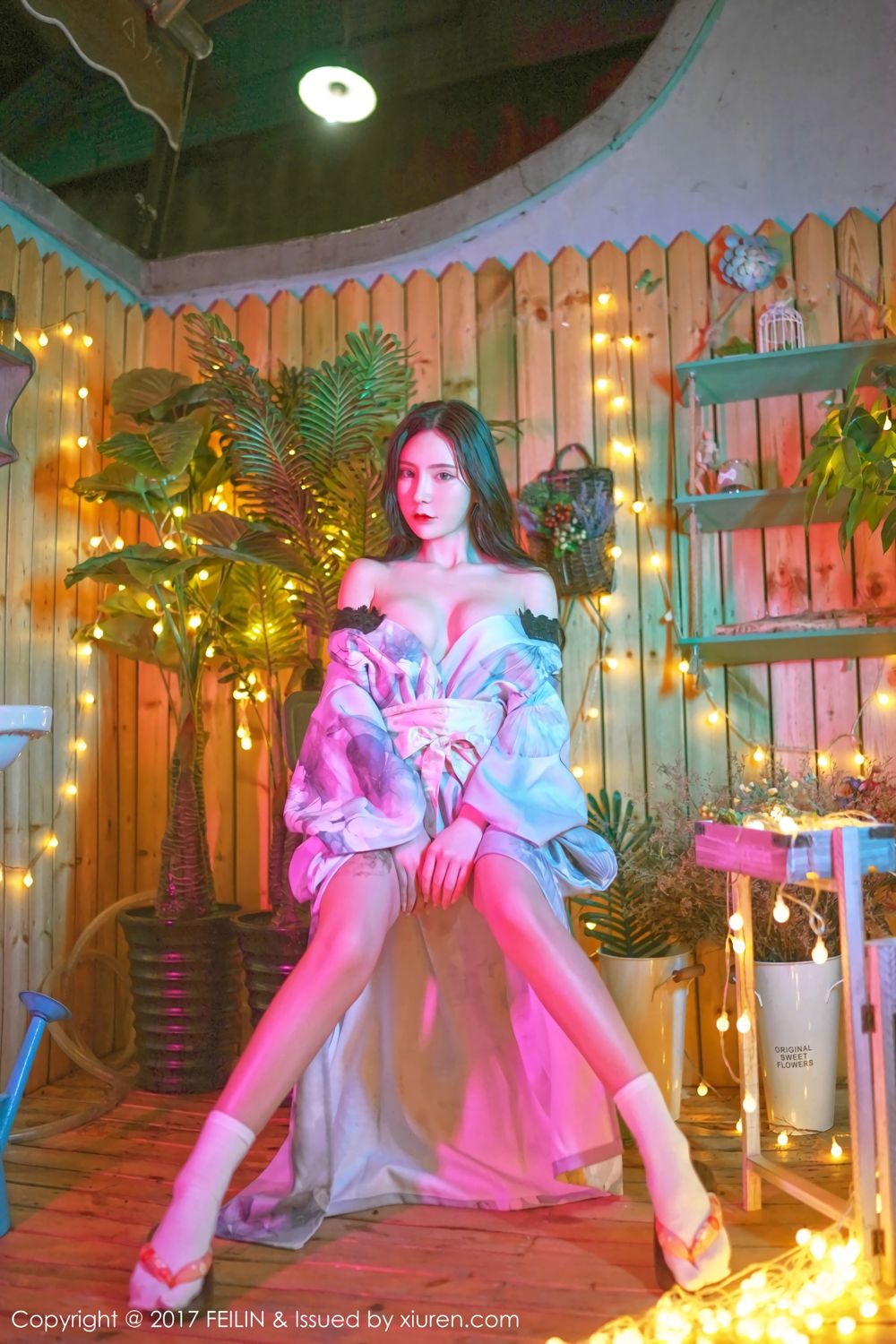 美女主播周于希 半透背心疑似激凸