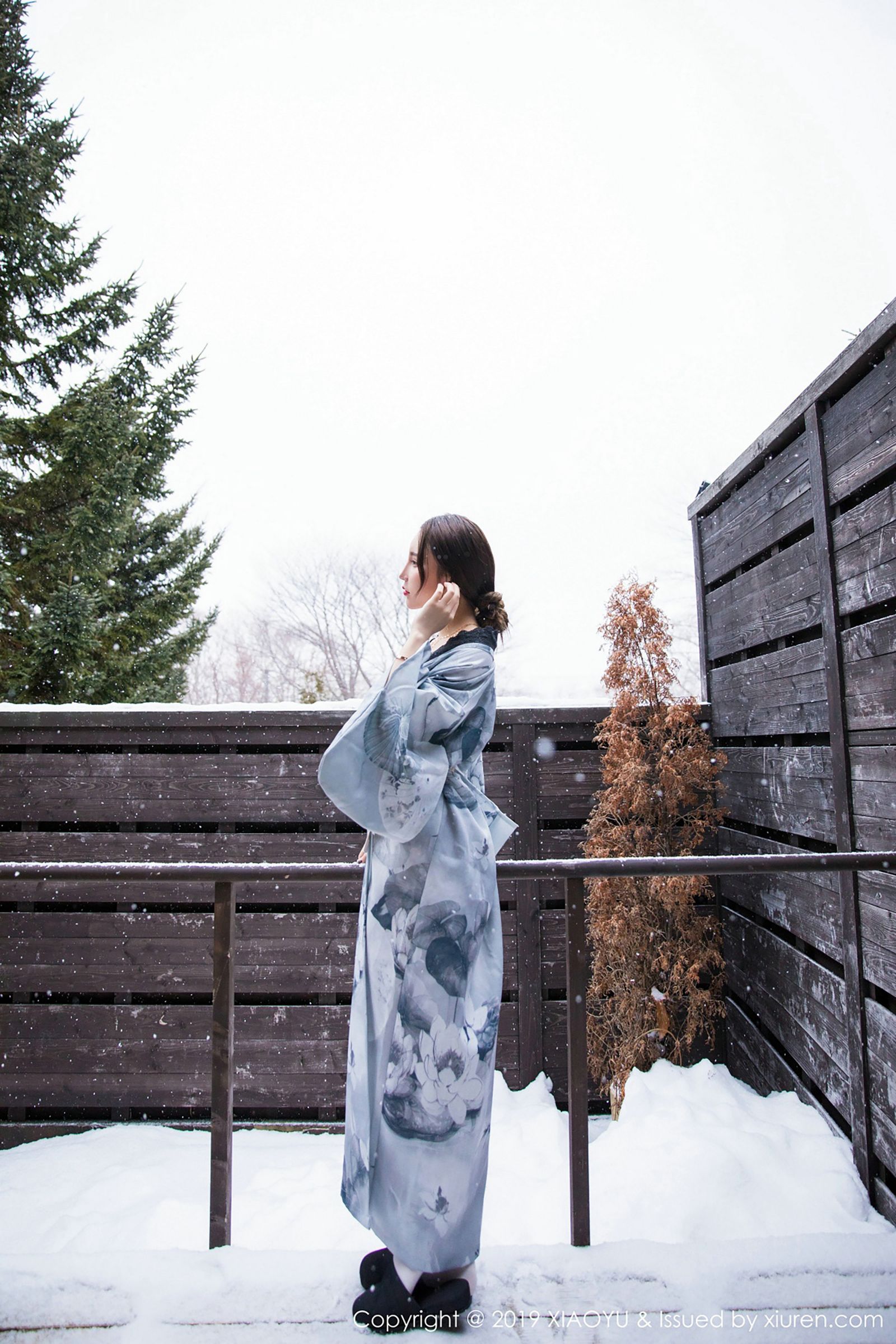 性感女神周于希 雪中佳人娇容绝尘