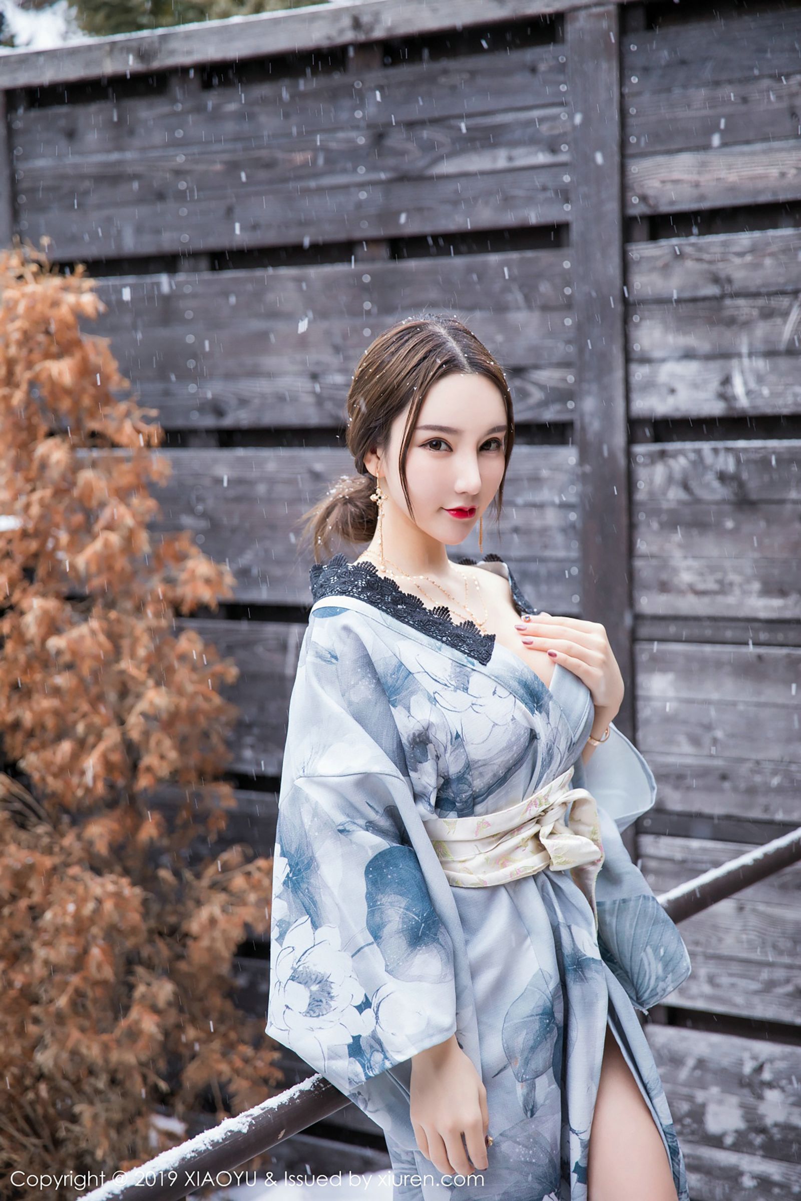性感女神周于希 雪中佳人娇容绝尘