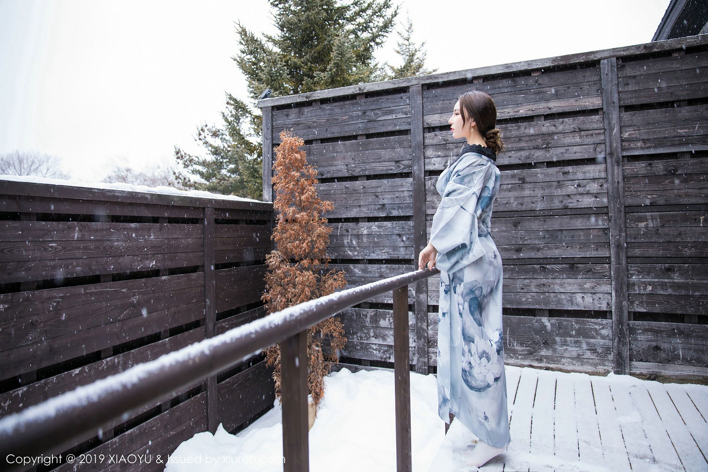 性感女神周于希 雪中佳人娇容绝尘