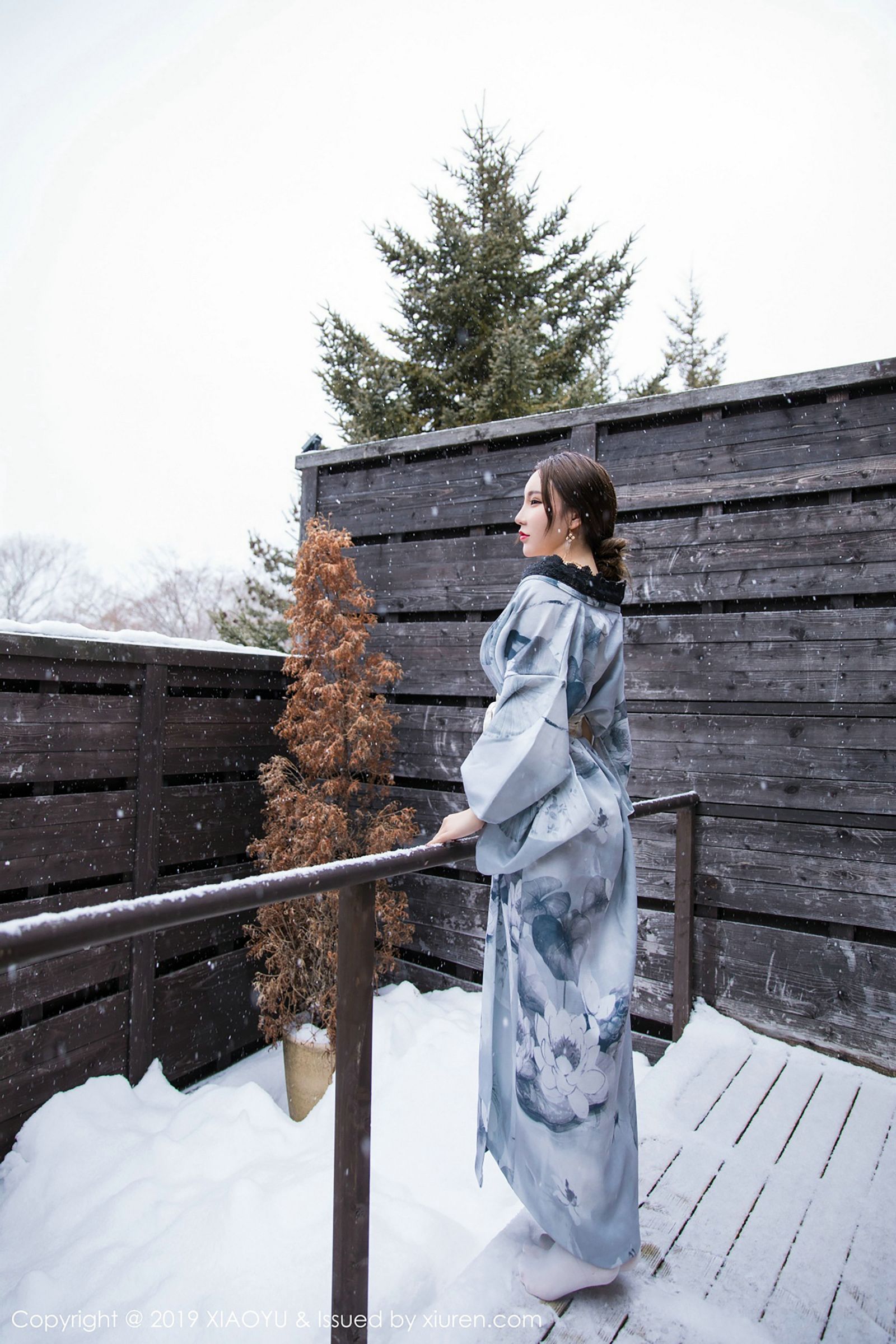 性感女神周于希 雪中佳人娇容绝尘