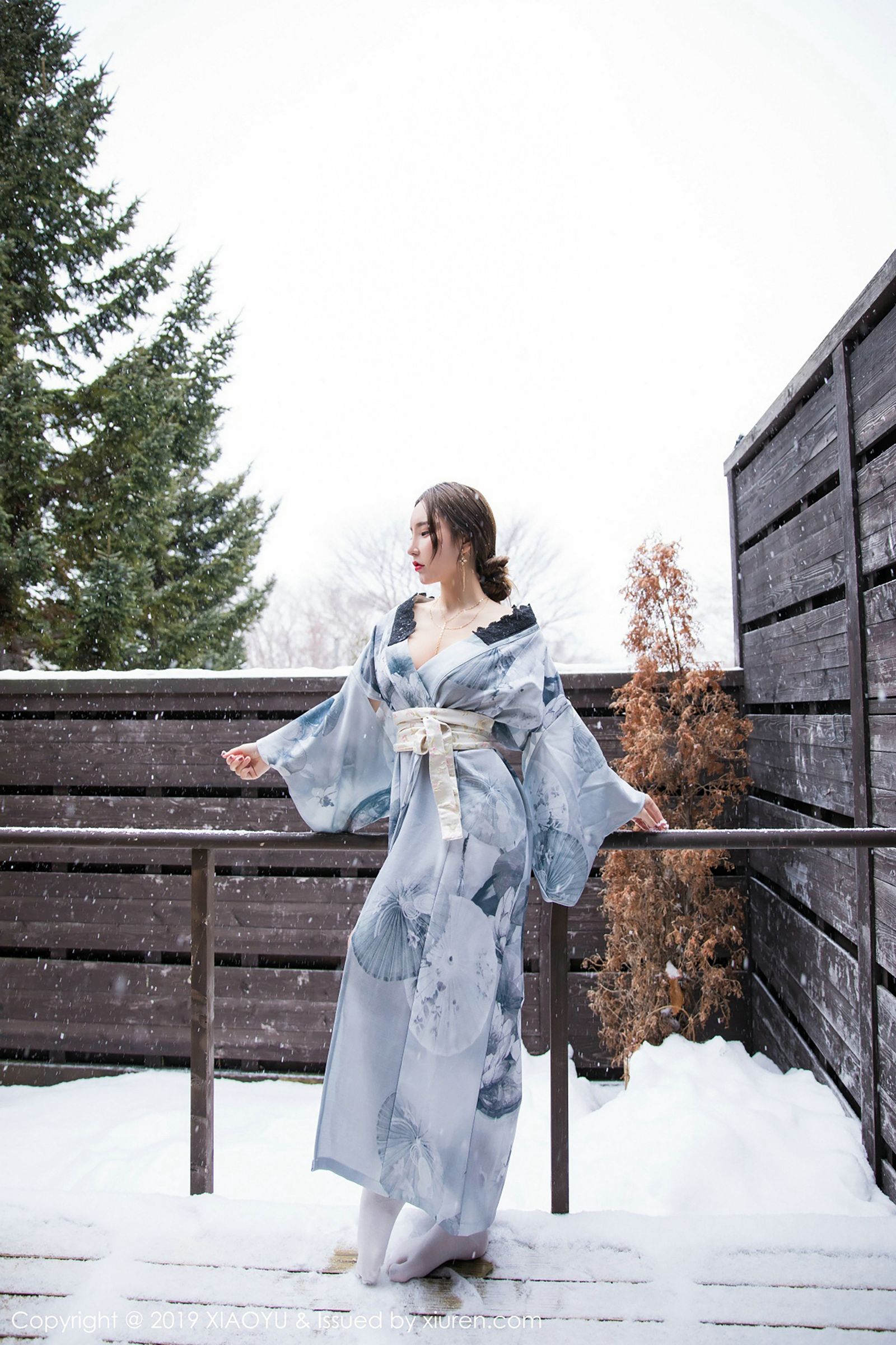 性感女神周于希 雪中佳人娇容绝尘