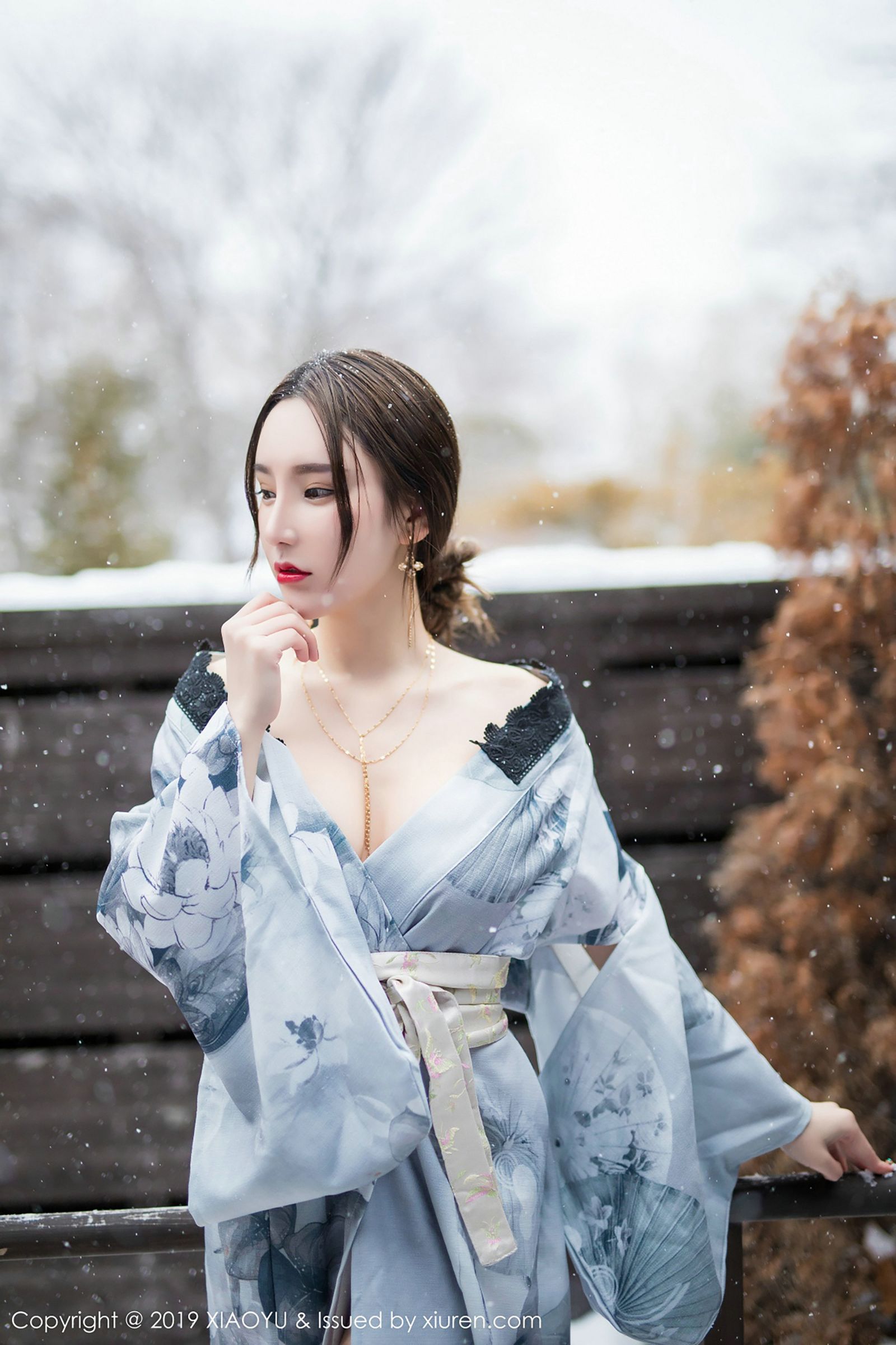 性感女神周于希 雪中佳人娇容绝尘