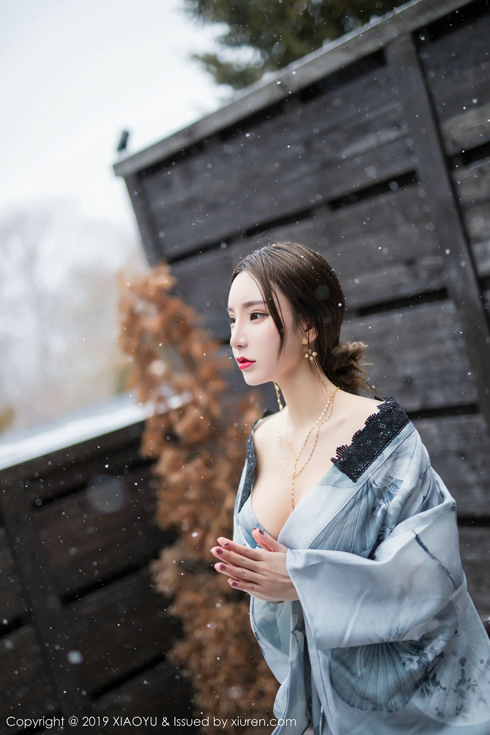 性感女神周于希 雪中佳人娇容绝尘