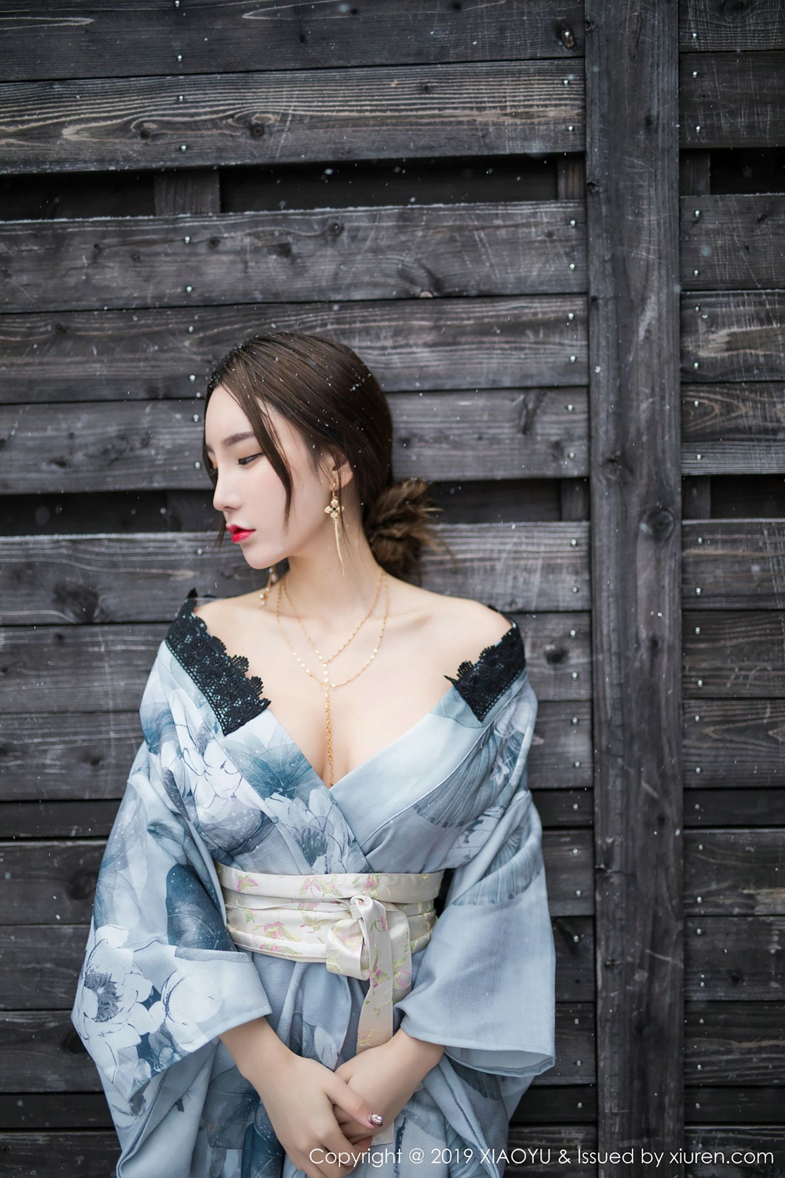 性感女神周于希 雪中佳人娇容绝尘