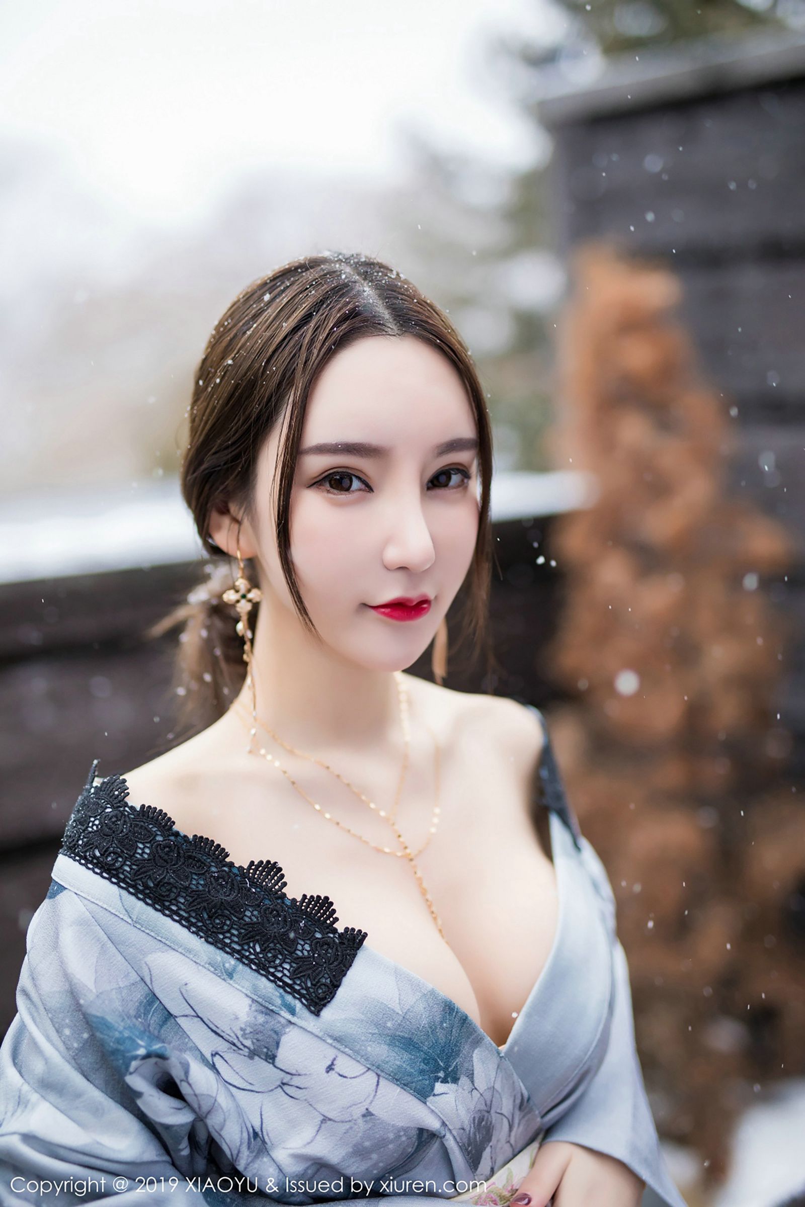 性感女神周于希 雪中佳人娇容绝尘