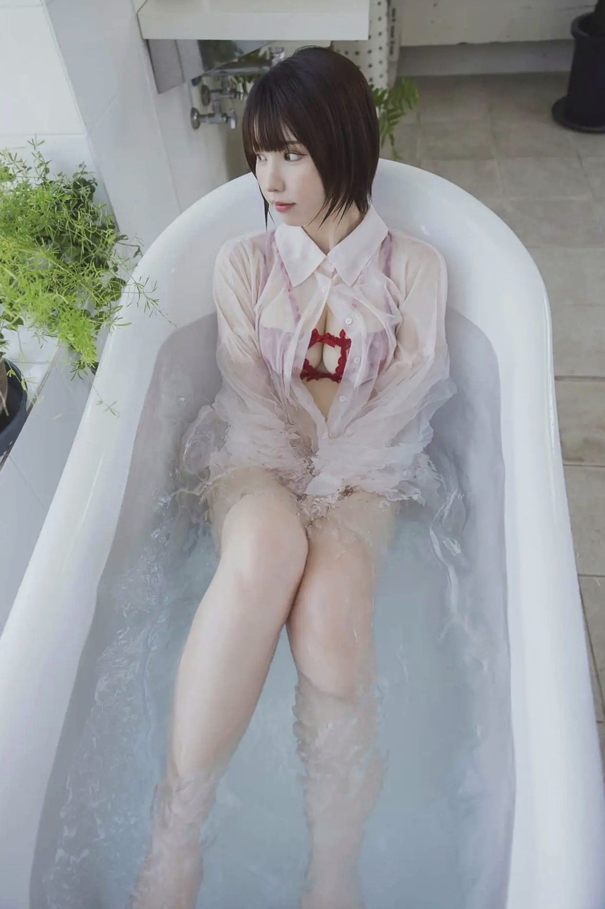 えなこ - おとなmode 日本女星成熟私房性感写真 魅惑家居比基尼大片