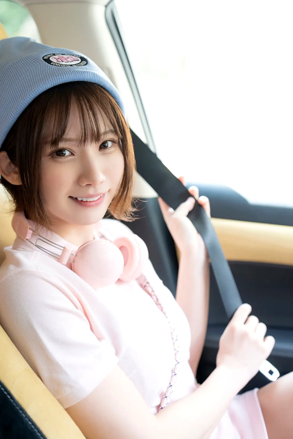 《えなこ - BEST V》日本甜美女神清纯比基尼与家居私房性感写真