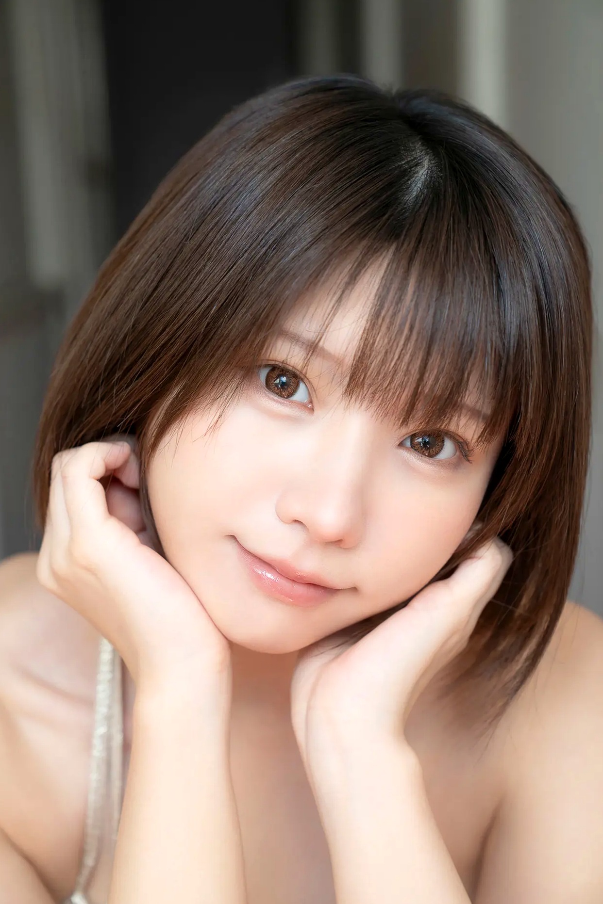 《えなこ - BEST V》日本甜美女神清纯比基尼与家居私房性感写真