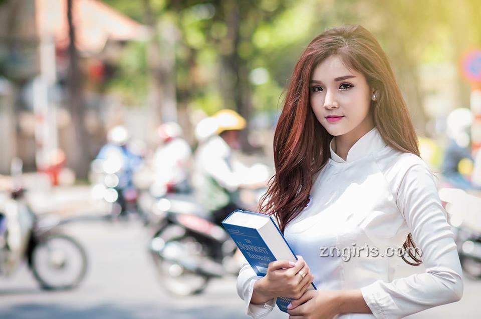 越南正妹Bùi Ngọc 混血五官精致而脱俗