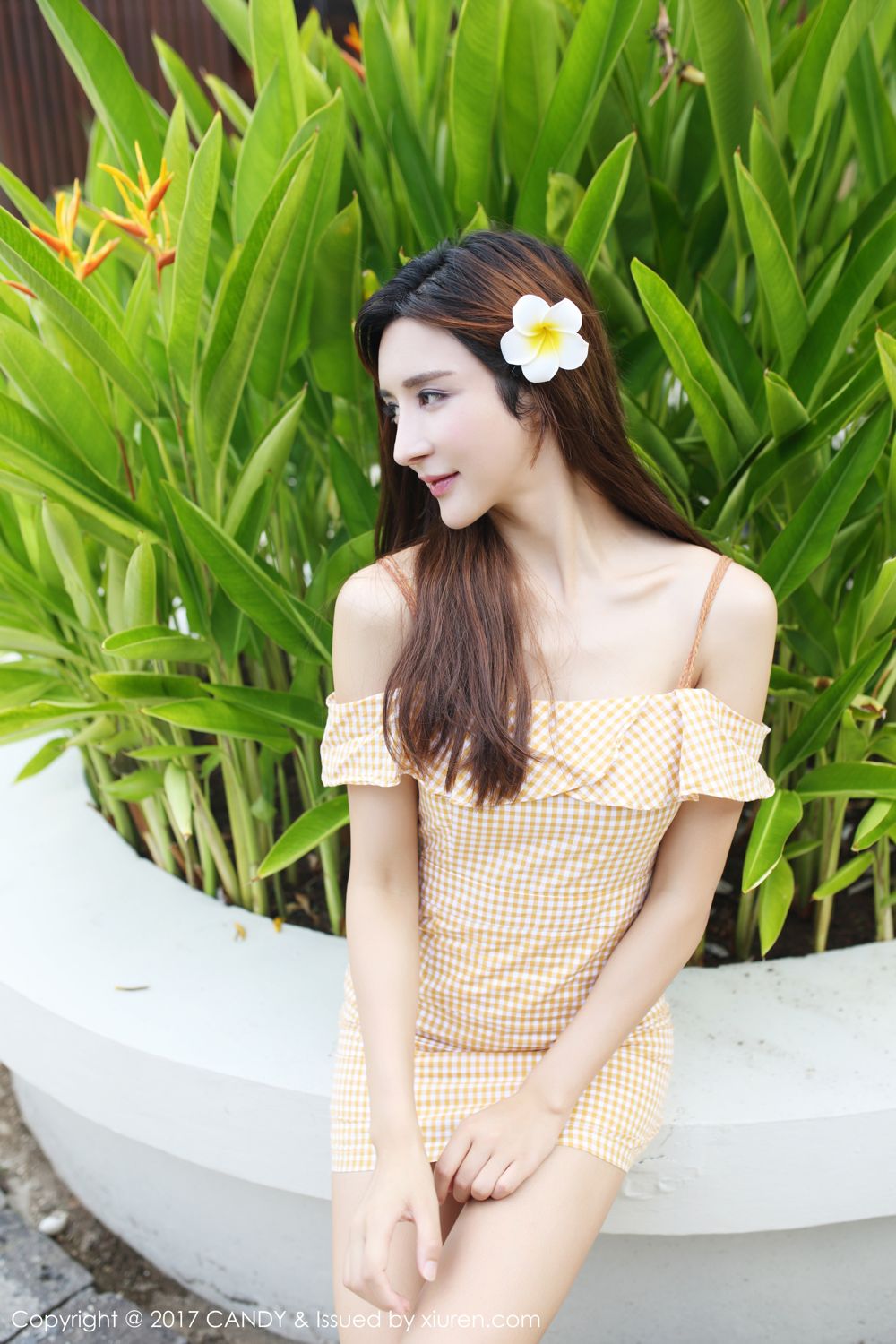 异域美人伊莉娜 沙滩粉红比基尼