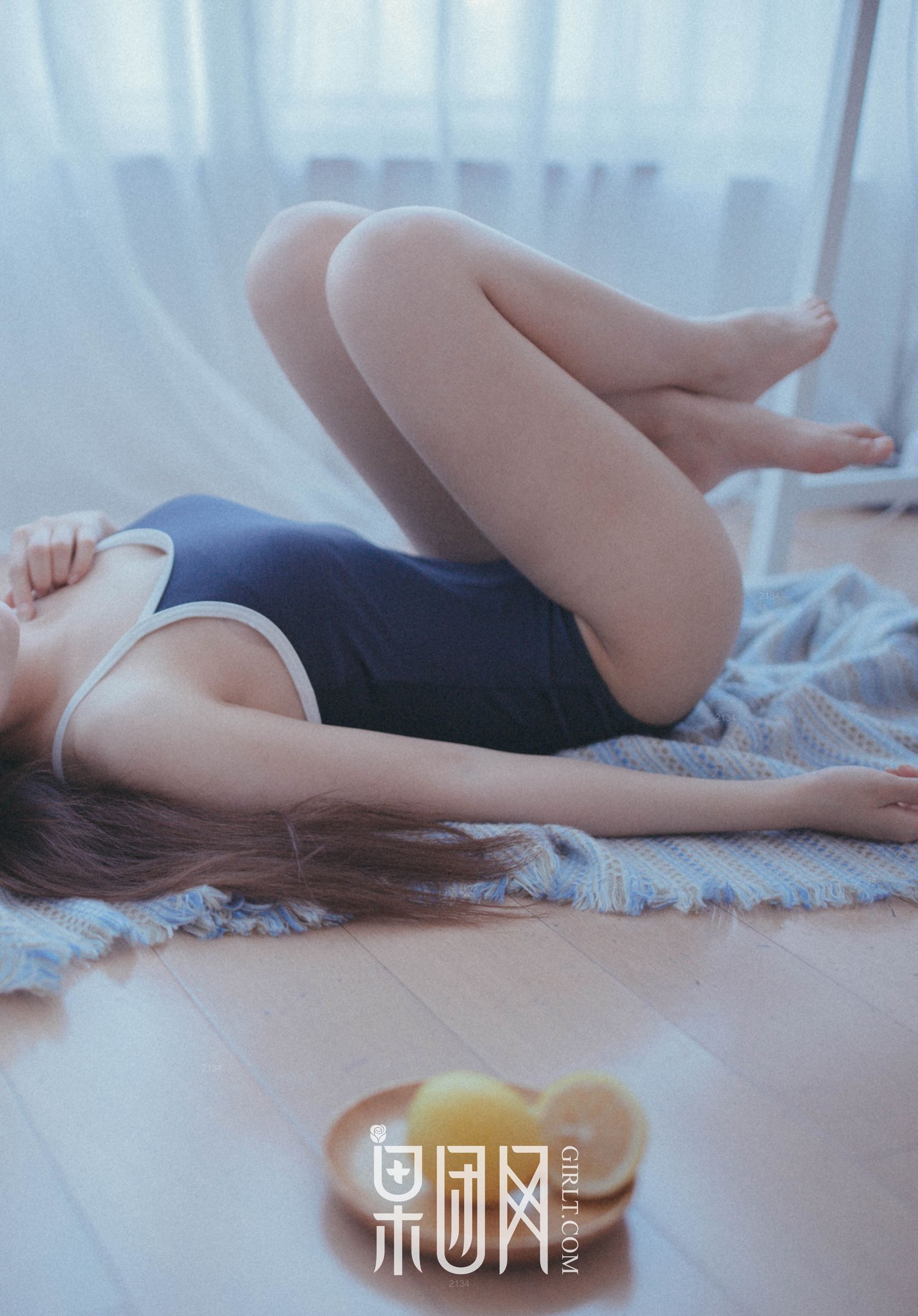 邻家小妹水花花陪你吃早餐!