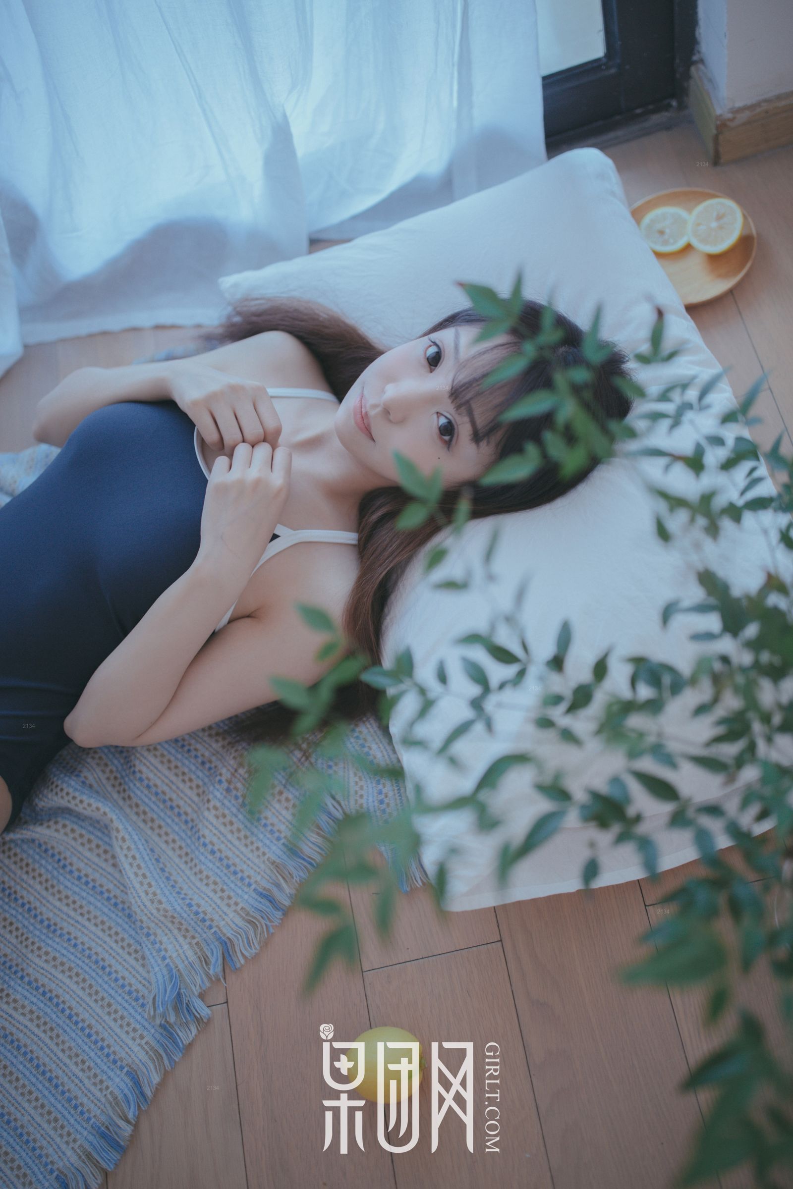 邻家小妹水花花陪你吃早餐!