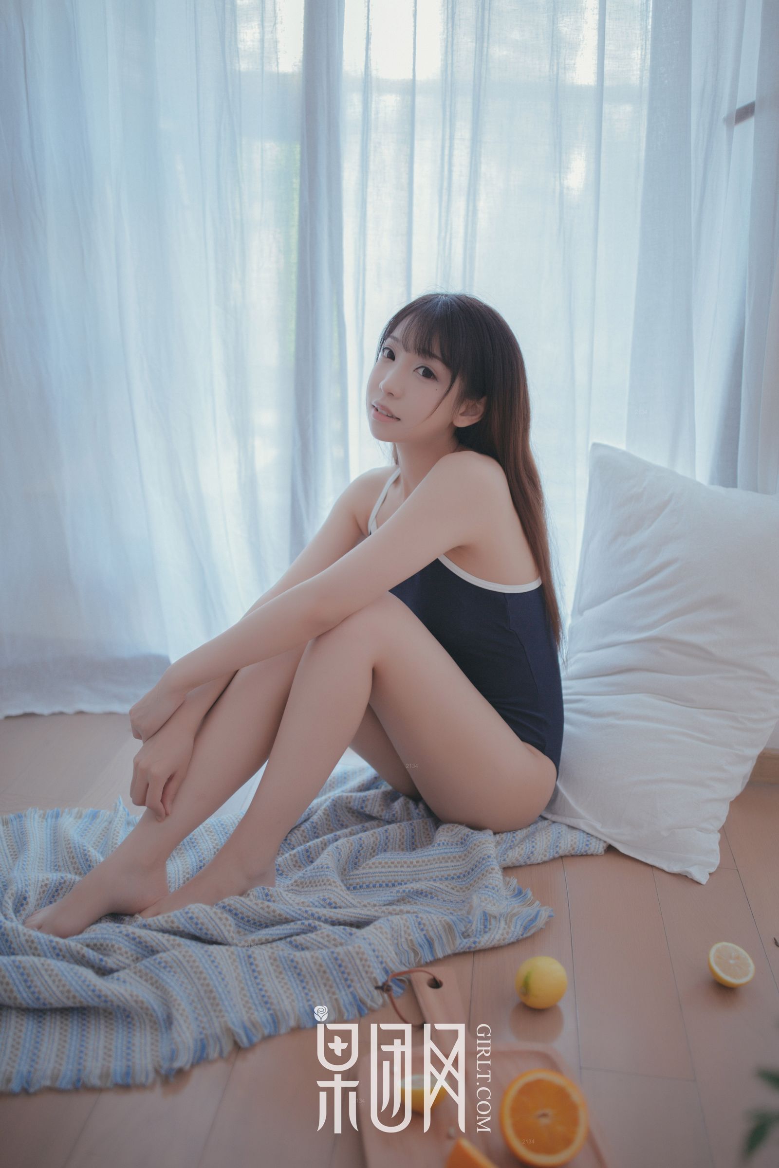 邻家小妹水花花陪你吃早餐!