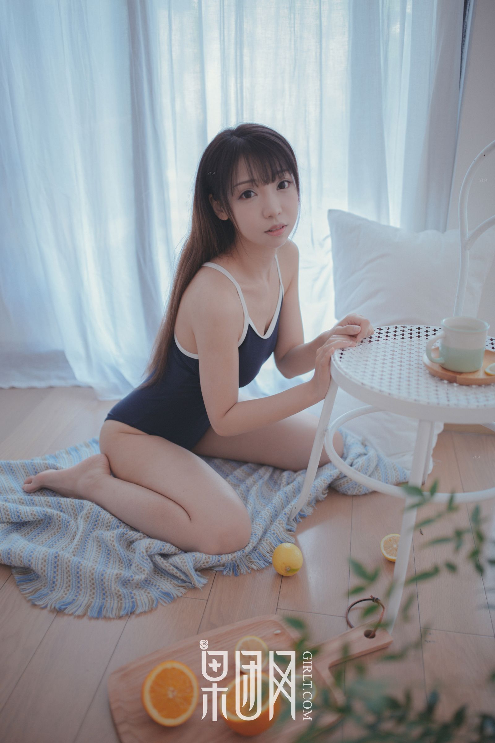 邻家小妹水花花陪你吃早餐!