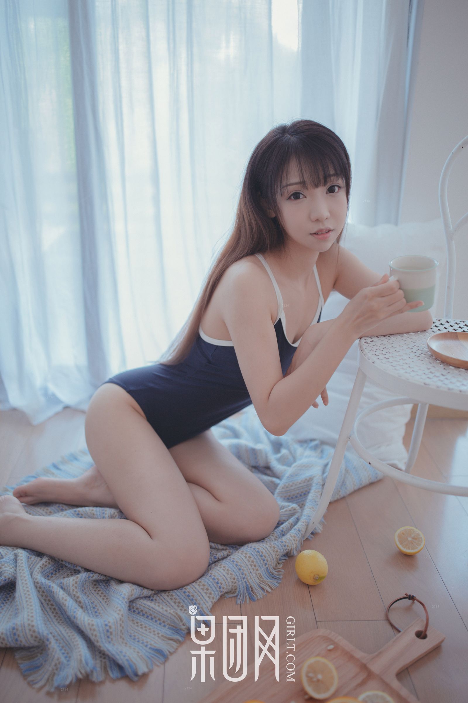 邻家小妹水花花陪你吃早餐!