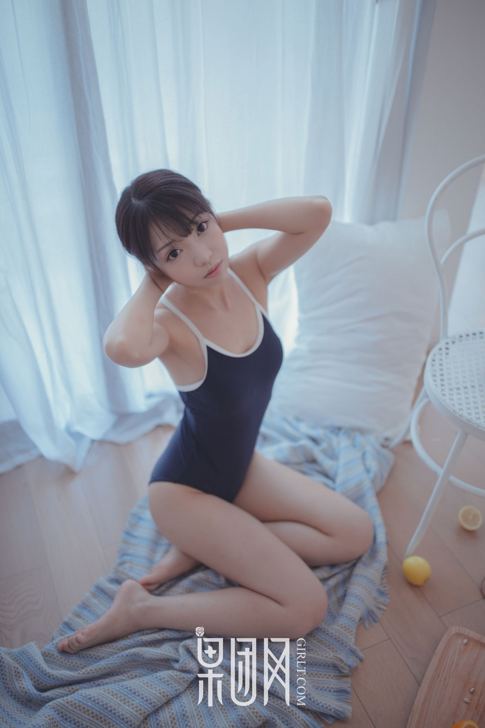 邻家小妹水花花陪你吃早餐!