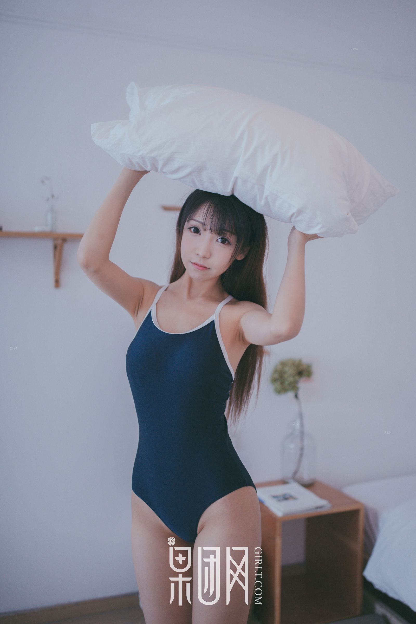 邻家小妹水花花陪你吃早餐!