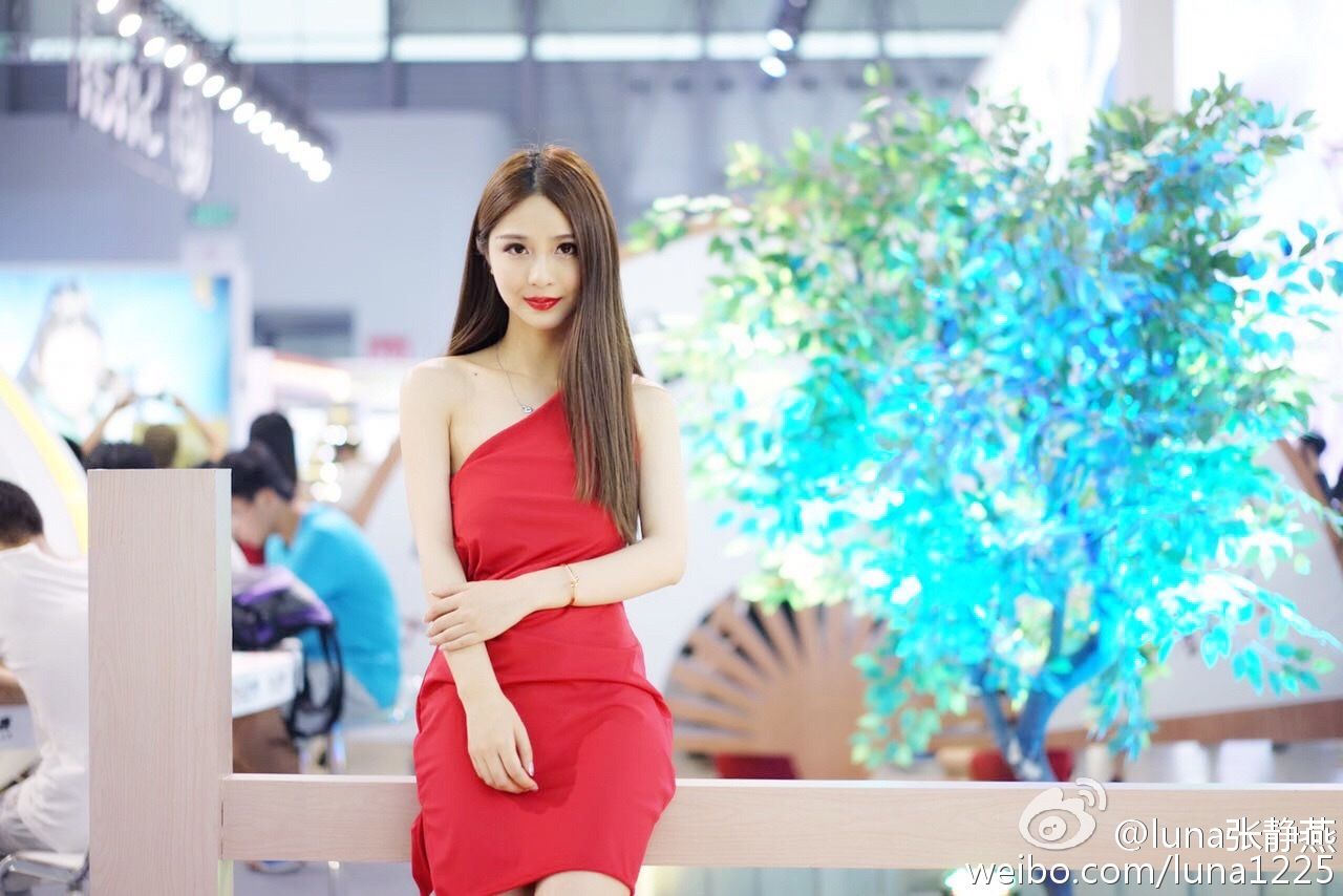 摩羯美眉张静燕 微博私房定制写真