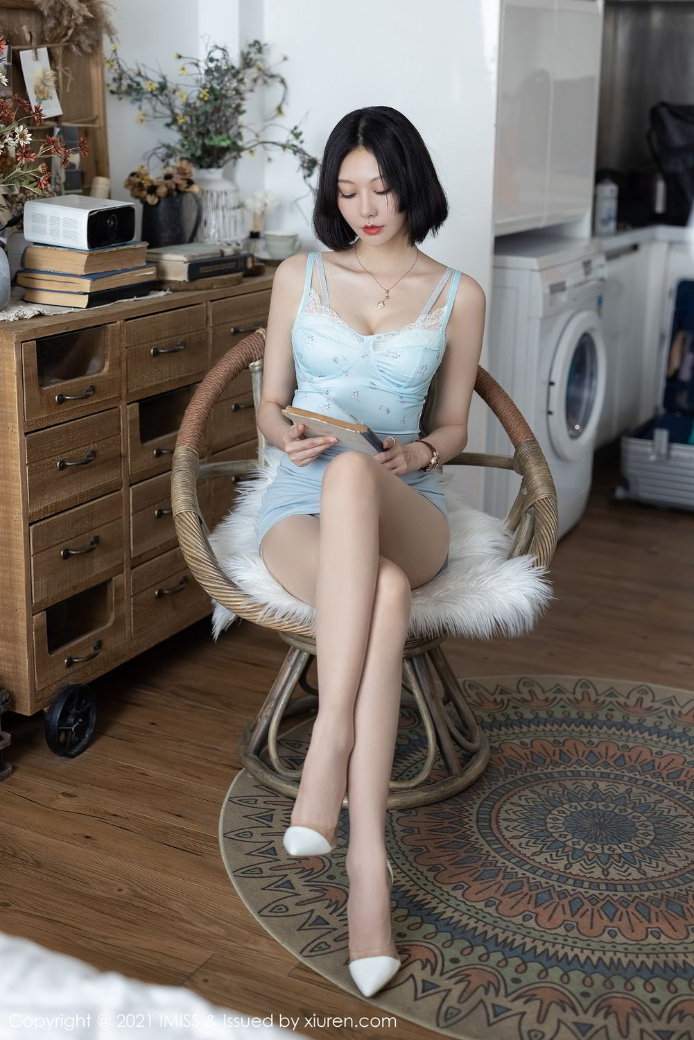 气质美女艺轩 袅袅撩人心扉