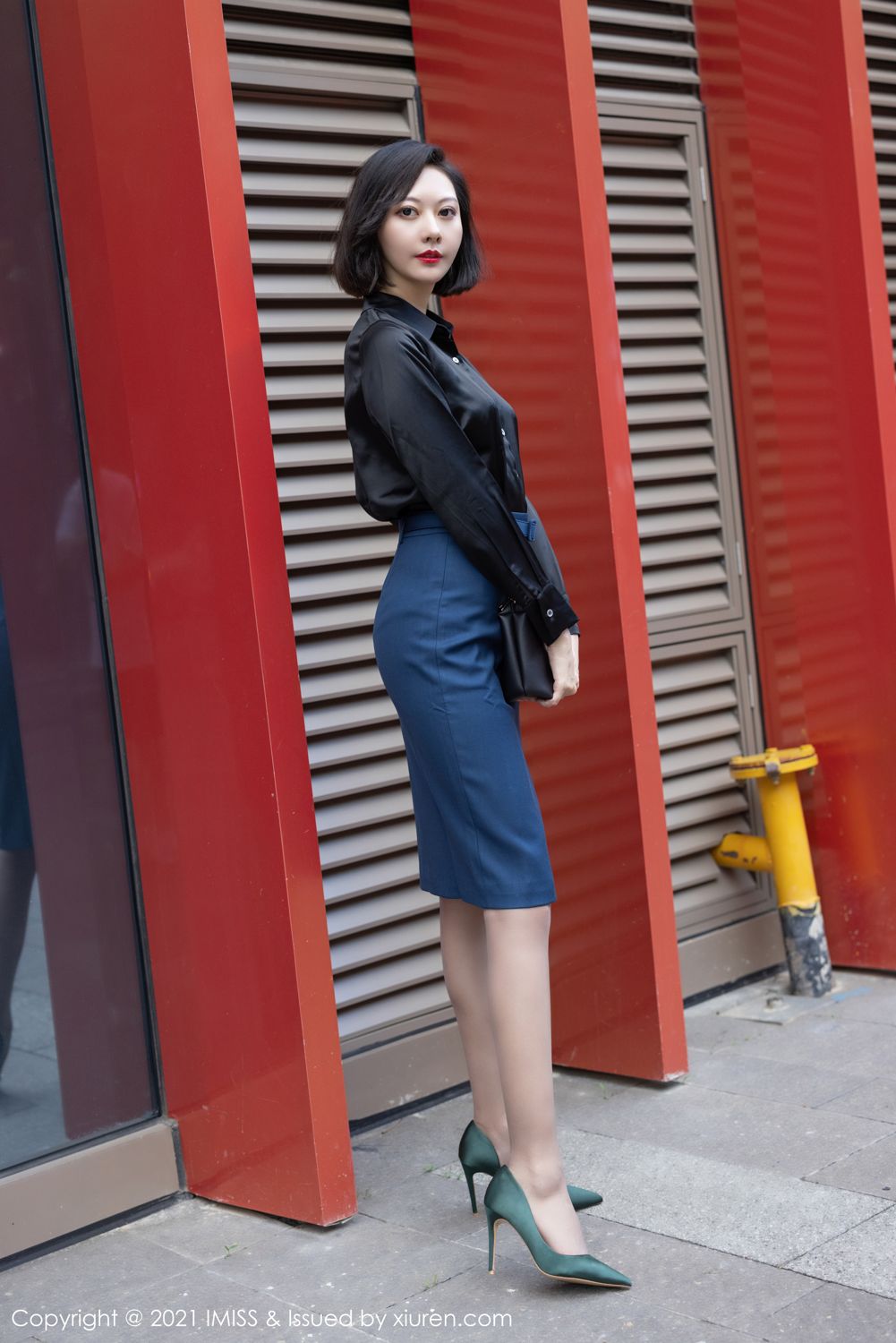 气质美女艺轩 气质袅袅撩人心扉