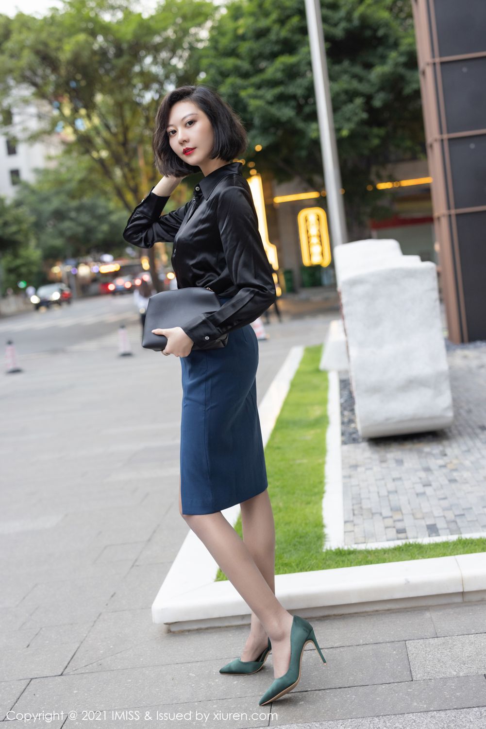 气质美女艺轩 气质袅袅撩人心扉