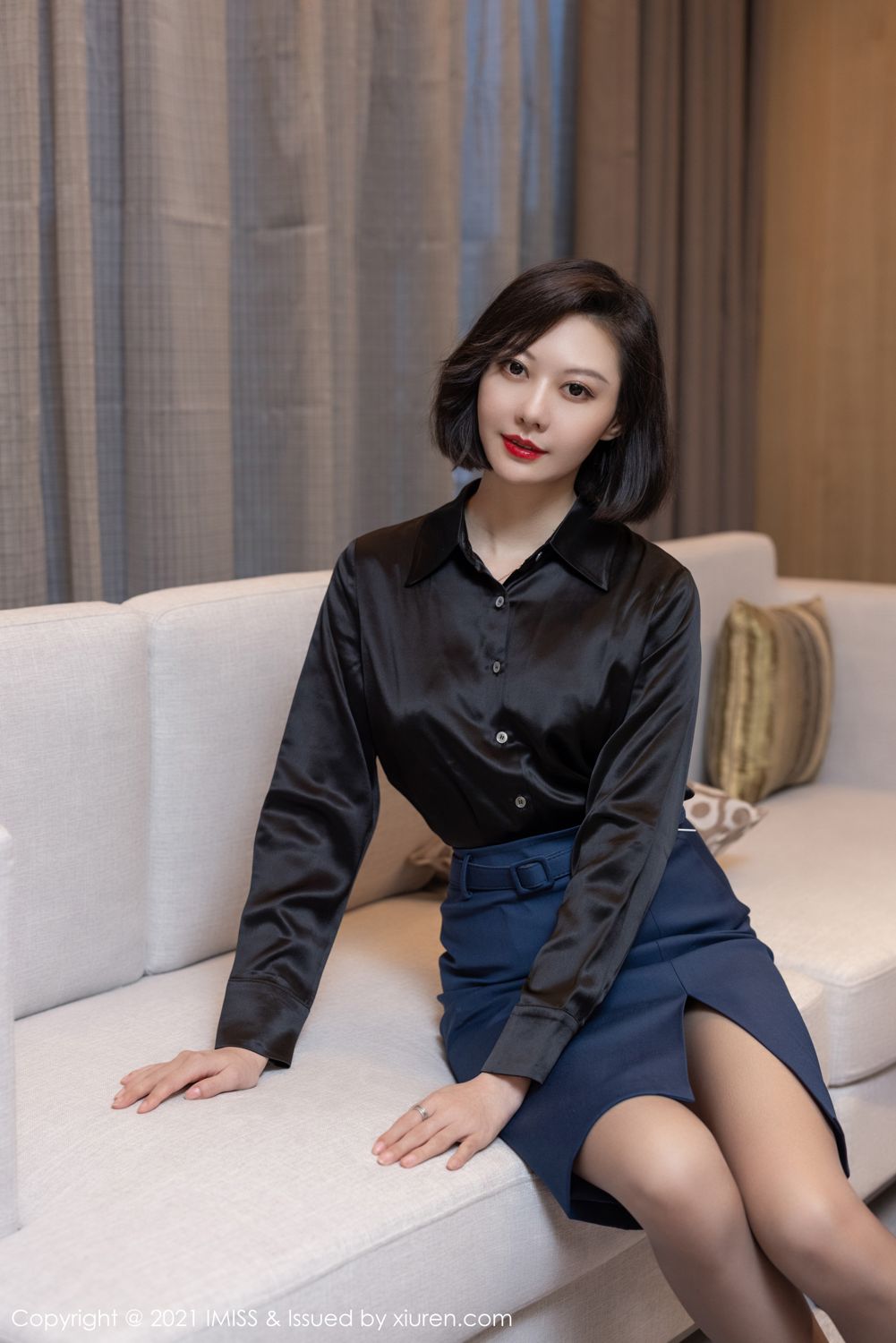 气质美女艺轩 气质袅袅撩人心扉